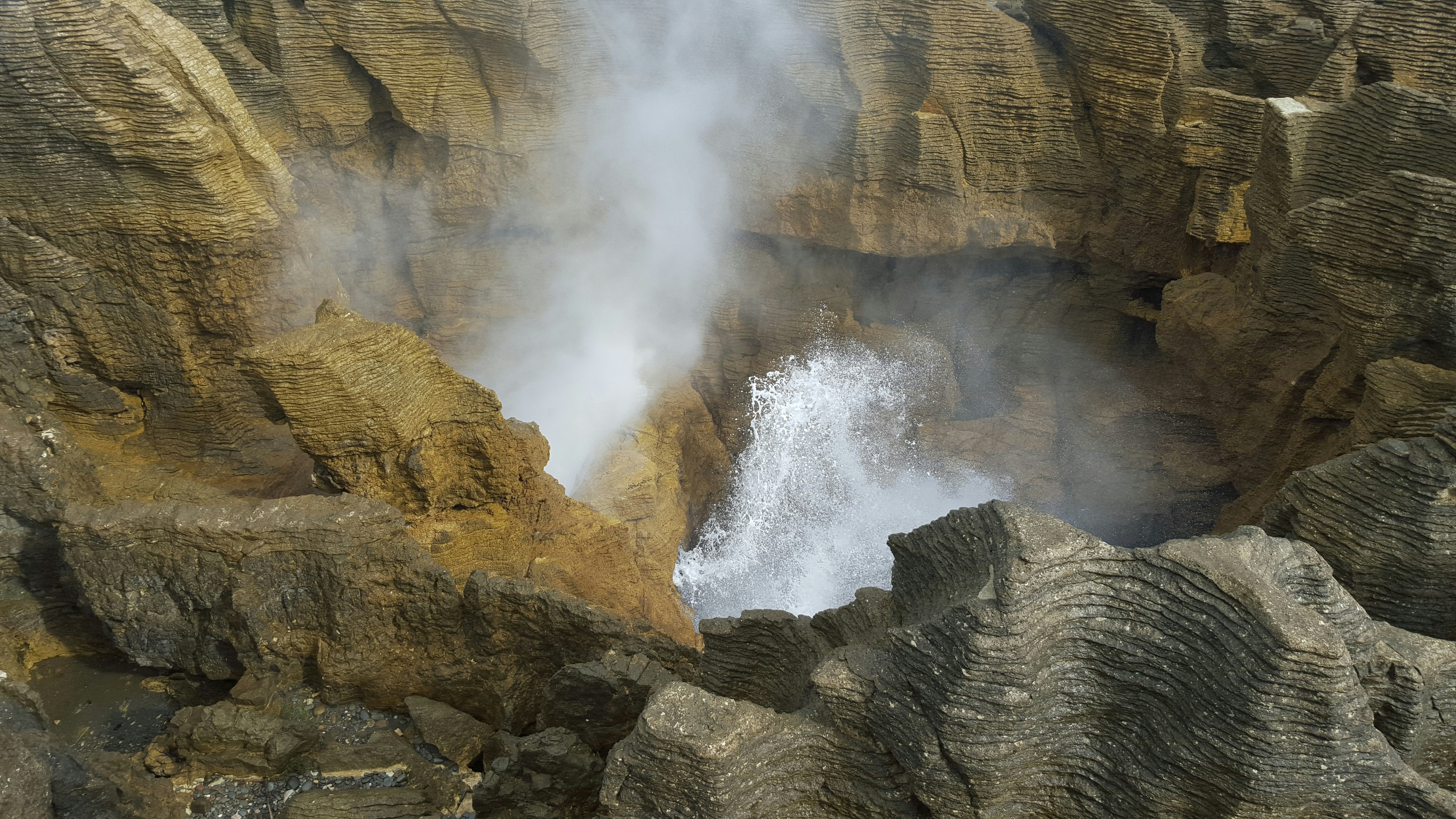 Free Unsplash photo from Dave Richards