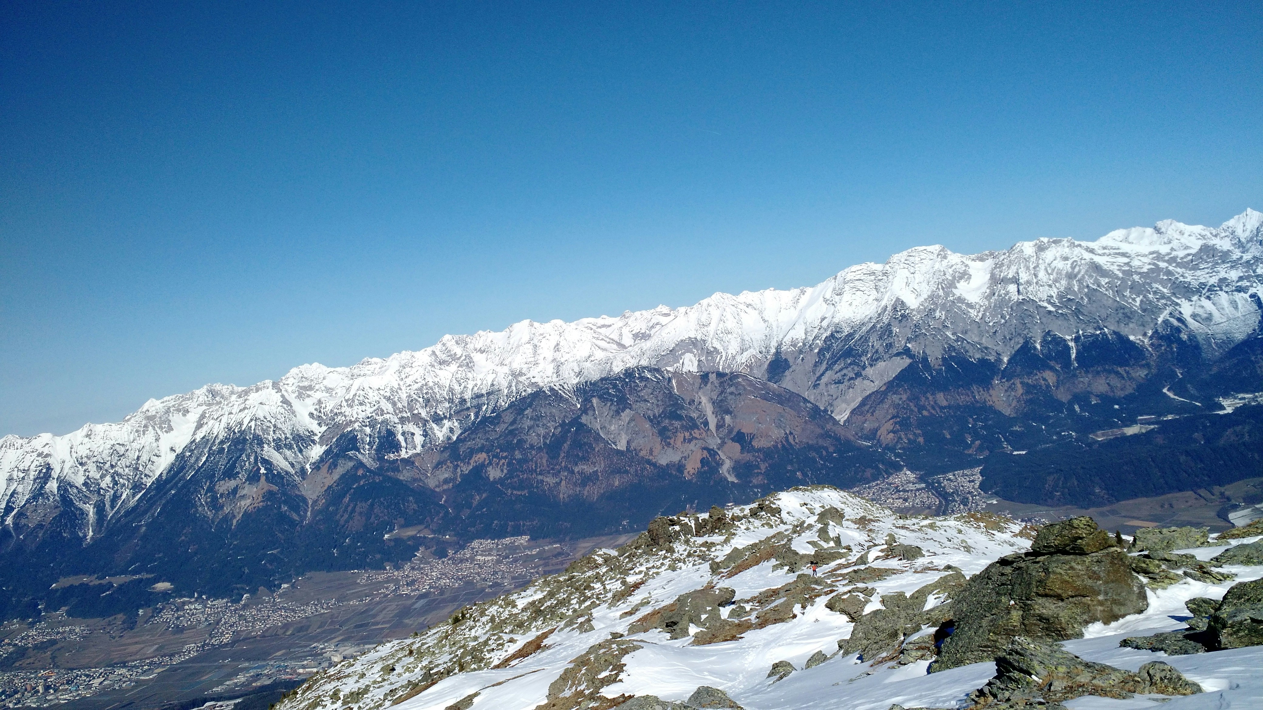 Free Unsplash photo from Florian Maier