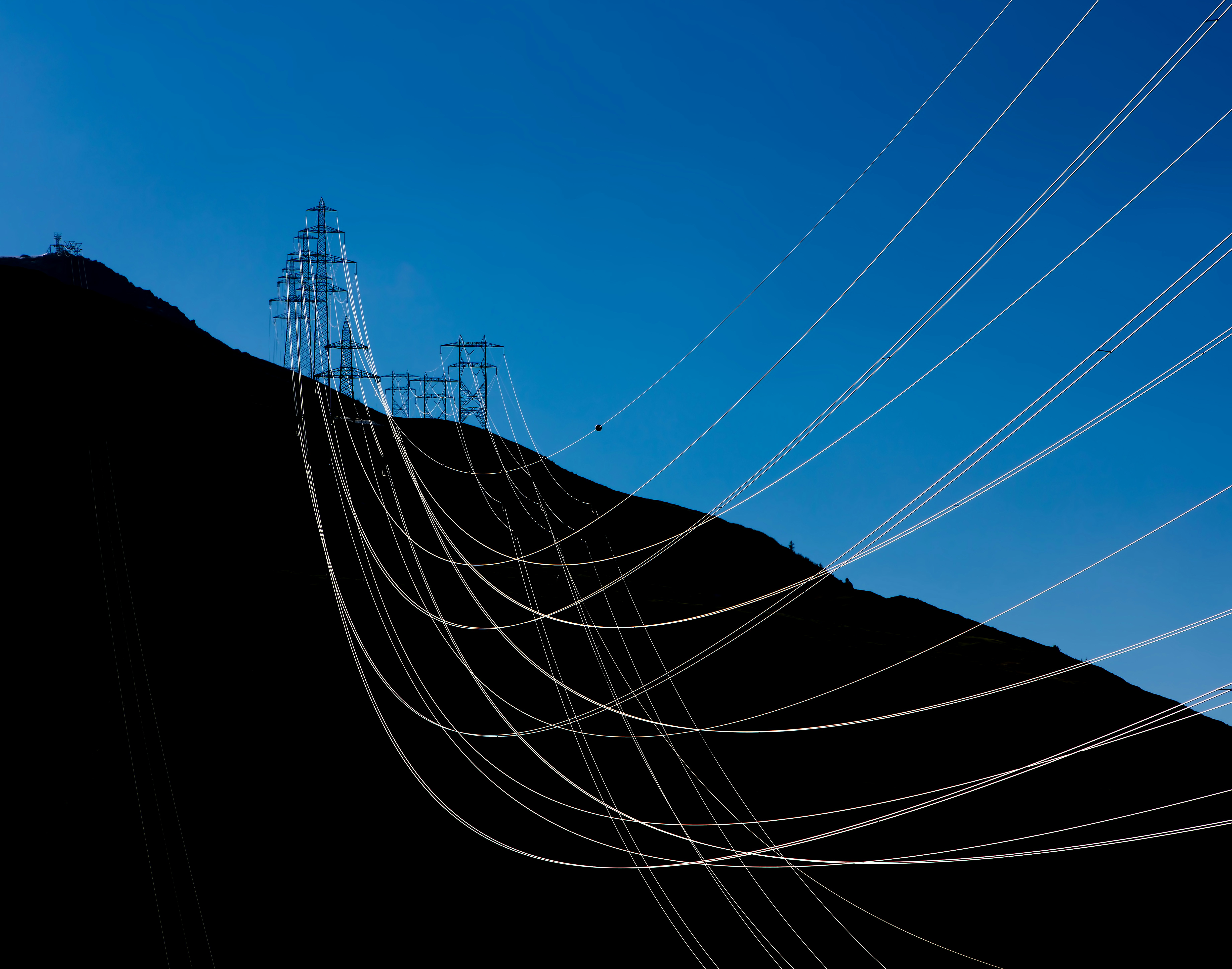 Antenna wallpaper photo – Free Blue Image on Unsplash