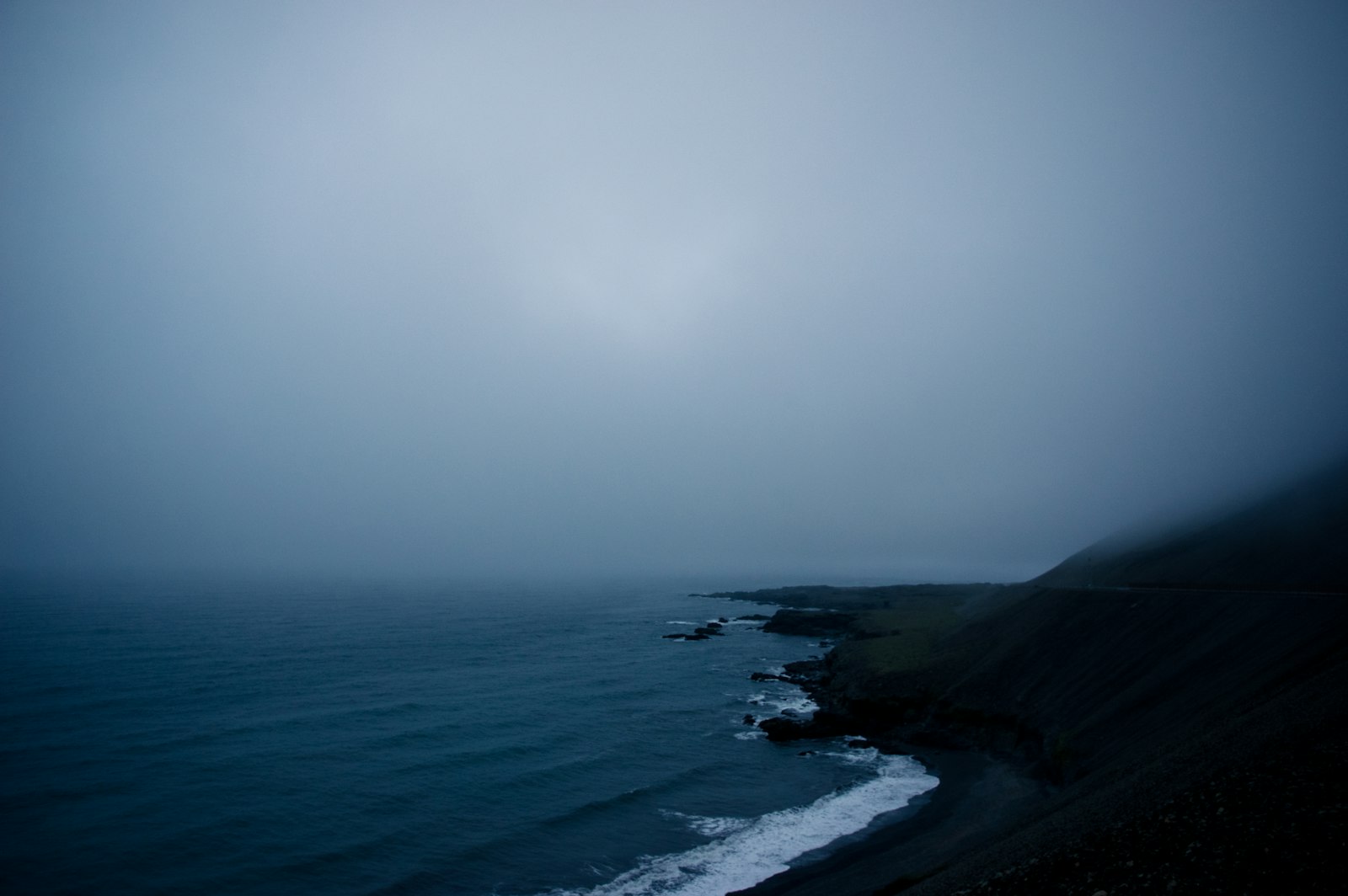 HD Pentax DA 15mm F4 ED AL Limited sample photo. Seashore covered with fog photography