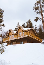 Luxury Chalet for Rent on RENTOS