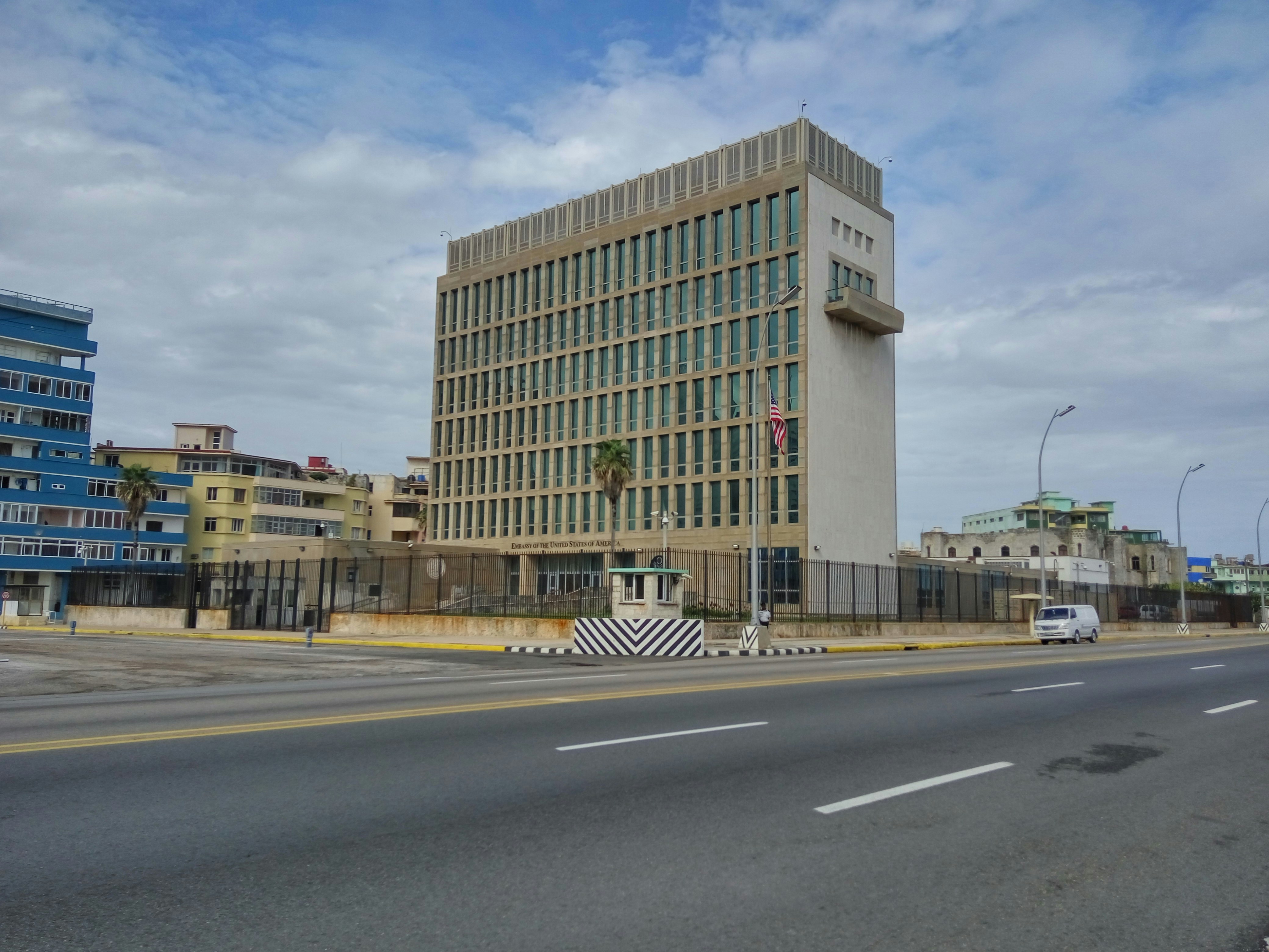 Free Unsplash photo from Ralph Latinno