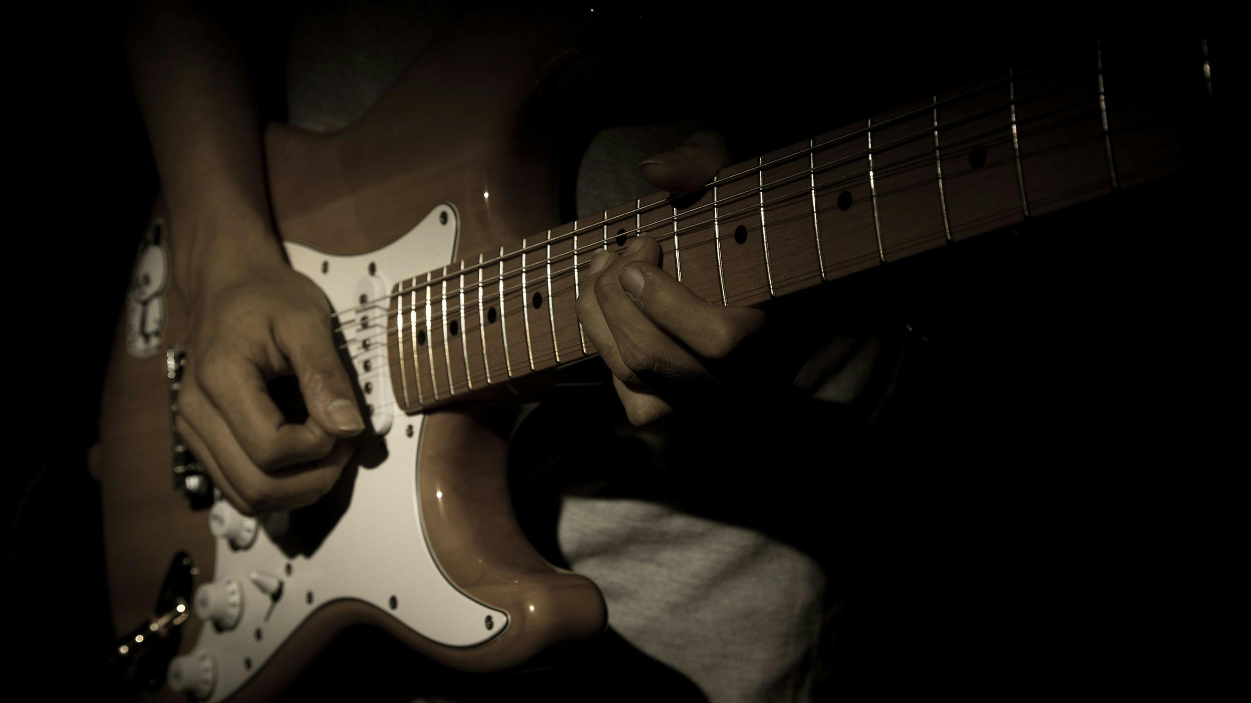 Free Unsplash photo from Adrian Aguilar