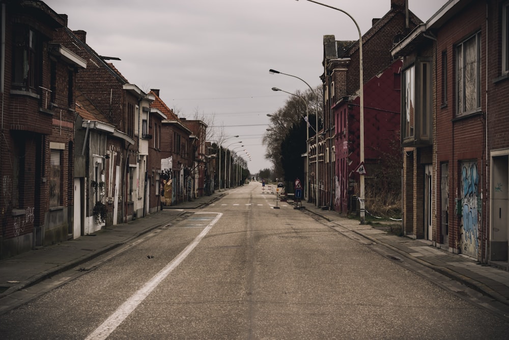 fotografia di strada grigia