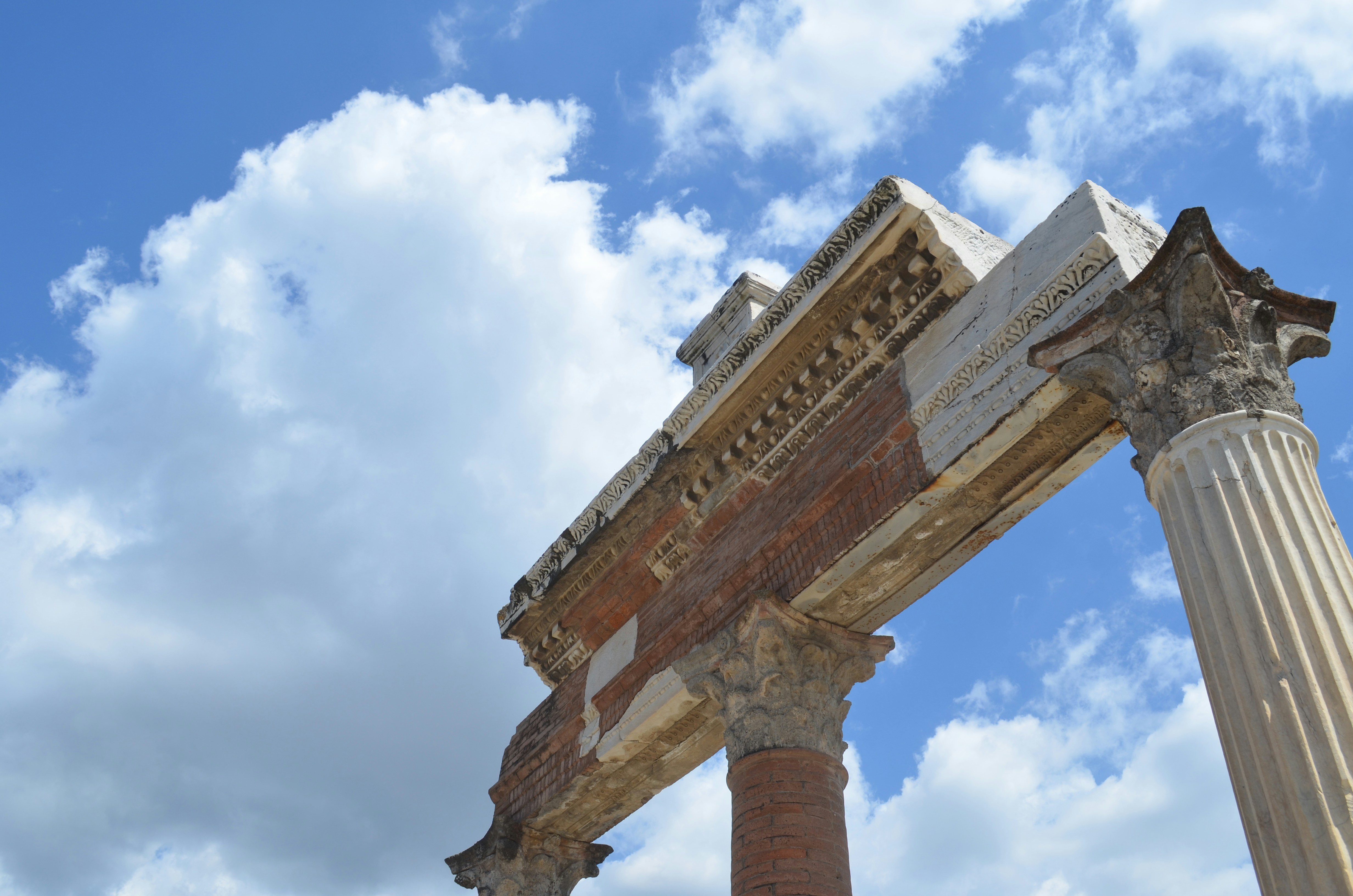 Free Unsplash photo from Laopo  Ambro