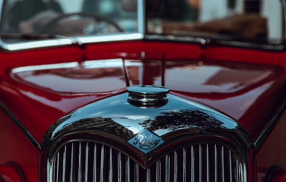 Coche rojo clásico