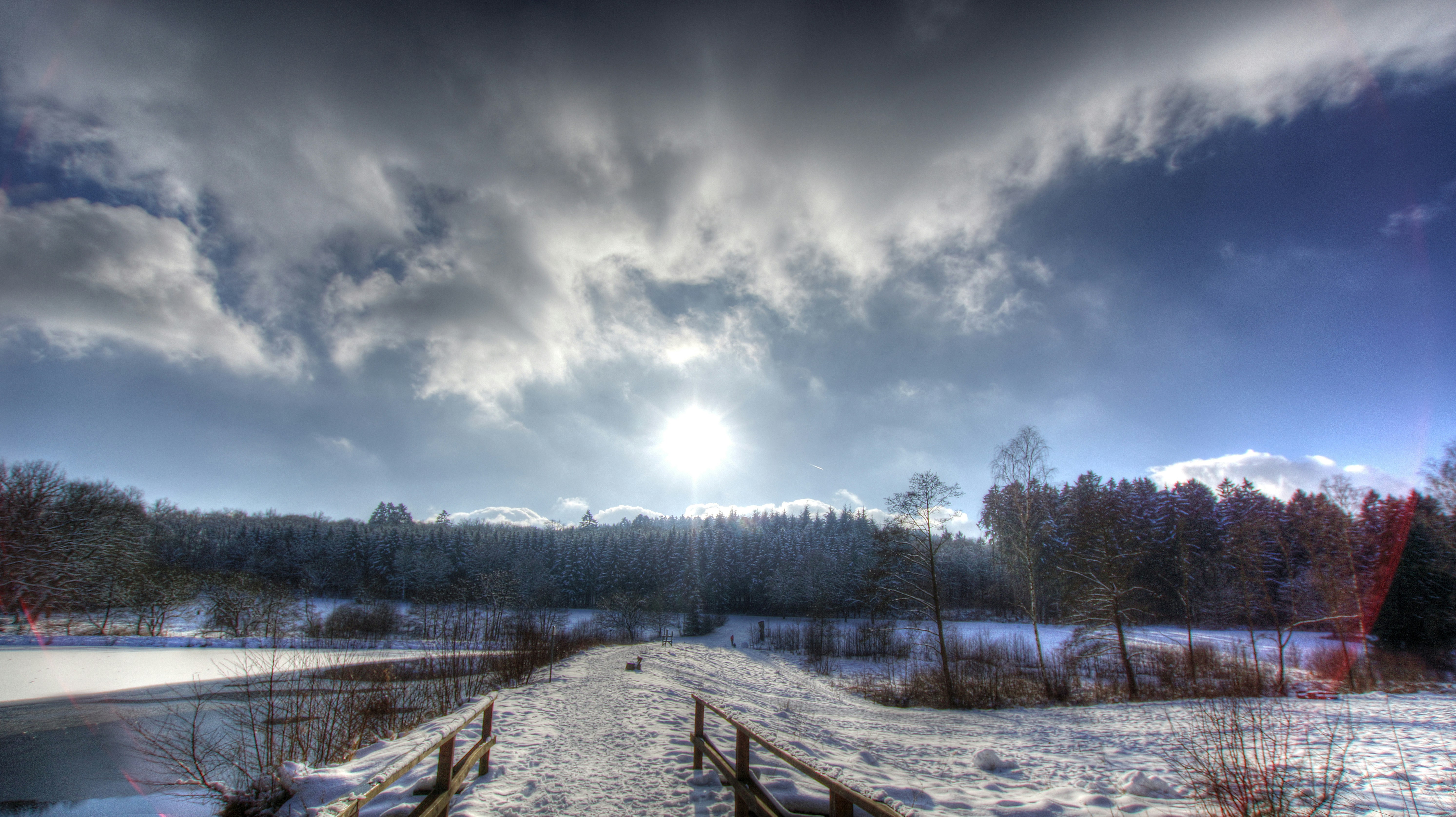 Free Unsplash photo from Helmut Liebelt