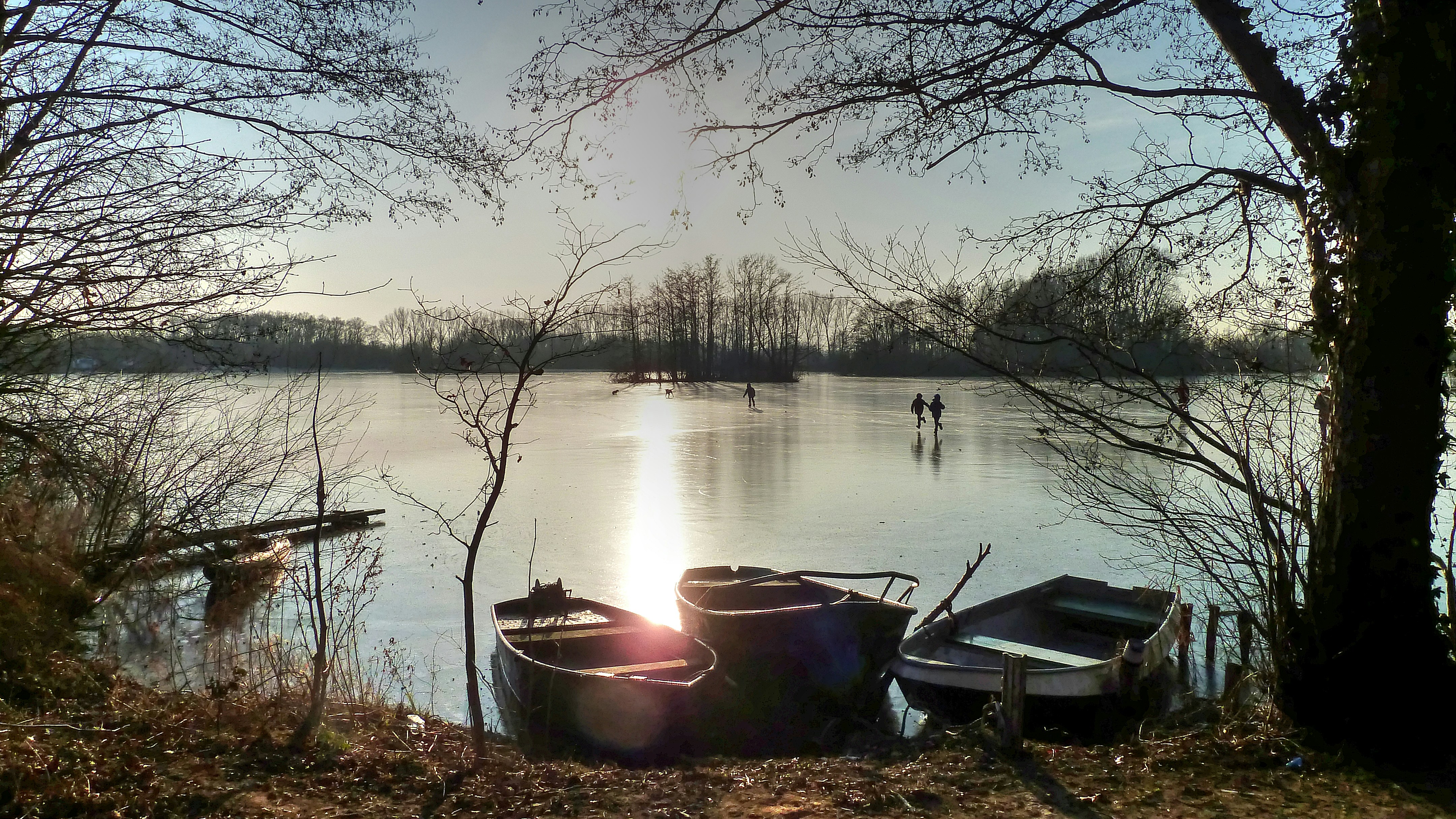 Free Unsplash photo from Helmut Liebelt