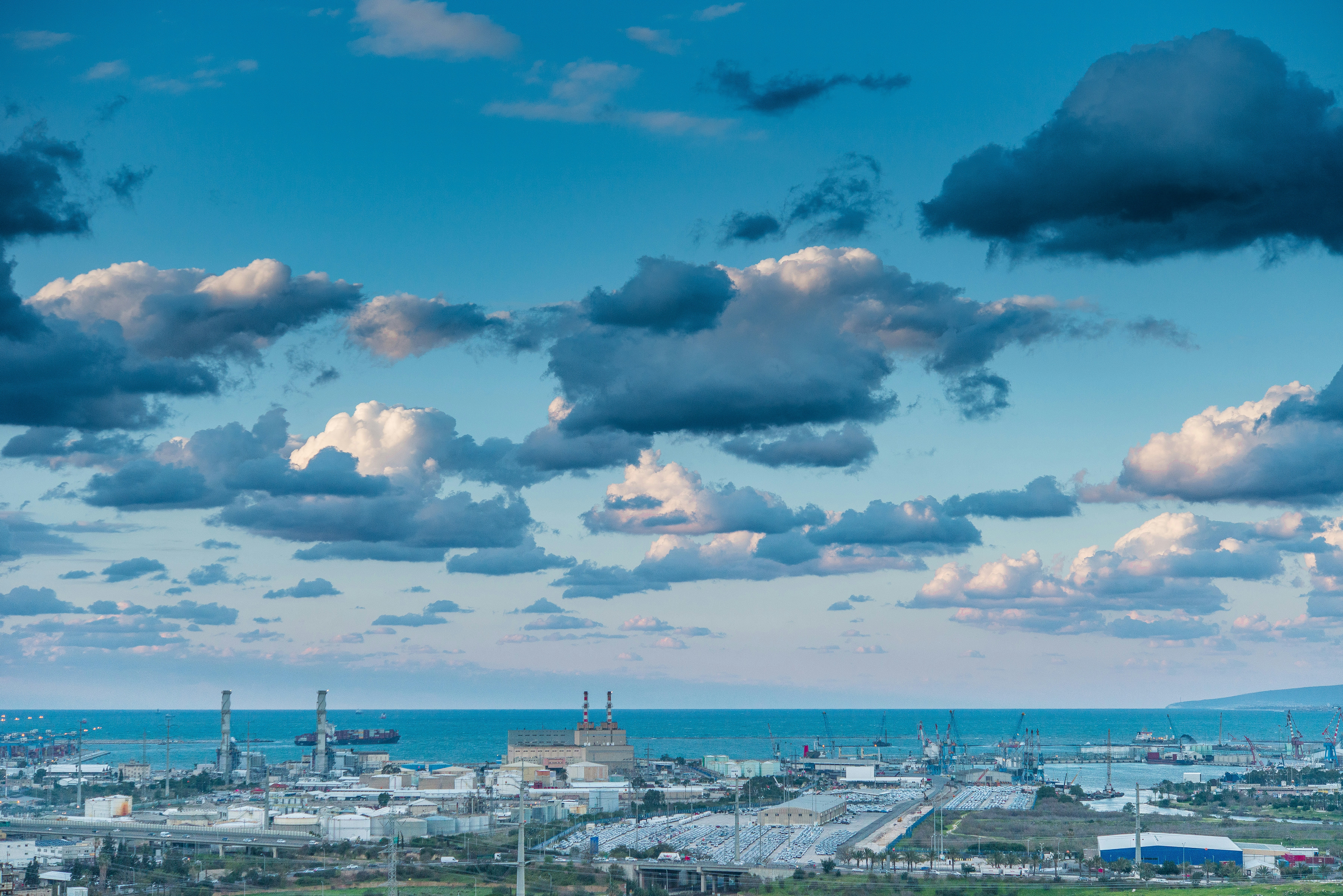 Free Unsplash photo from Amos Bar-Zeev