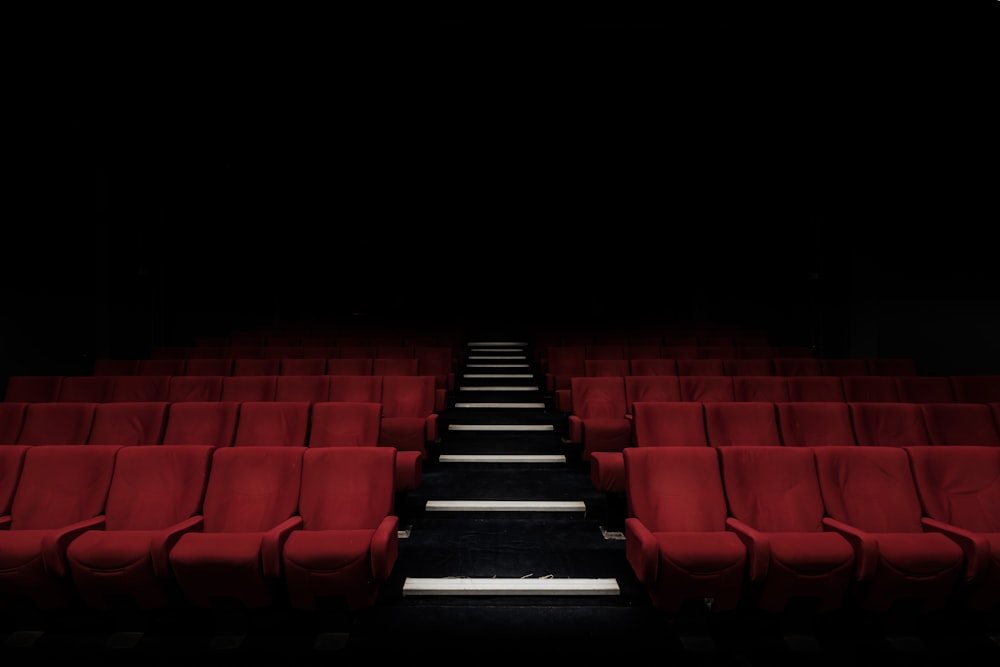 赤い映画館の椅子