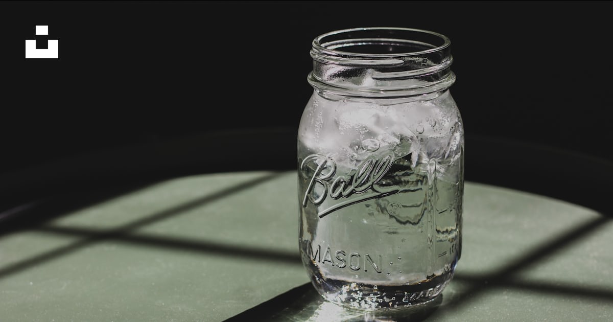 The Last Meals of 9 Notorious Murderers on Death Row 9 Photo by Ethan Sykes on Unsplash