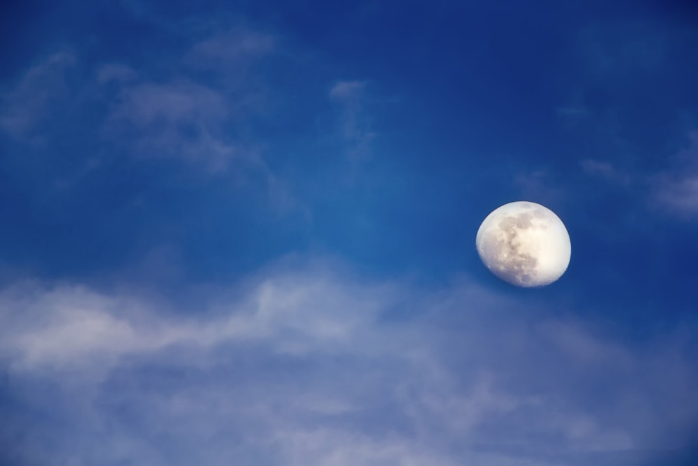 moon with cloud