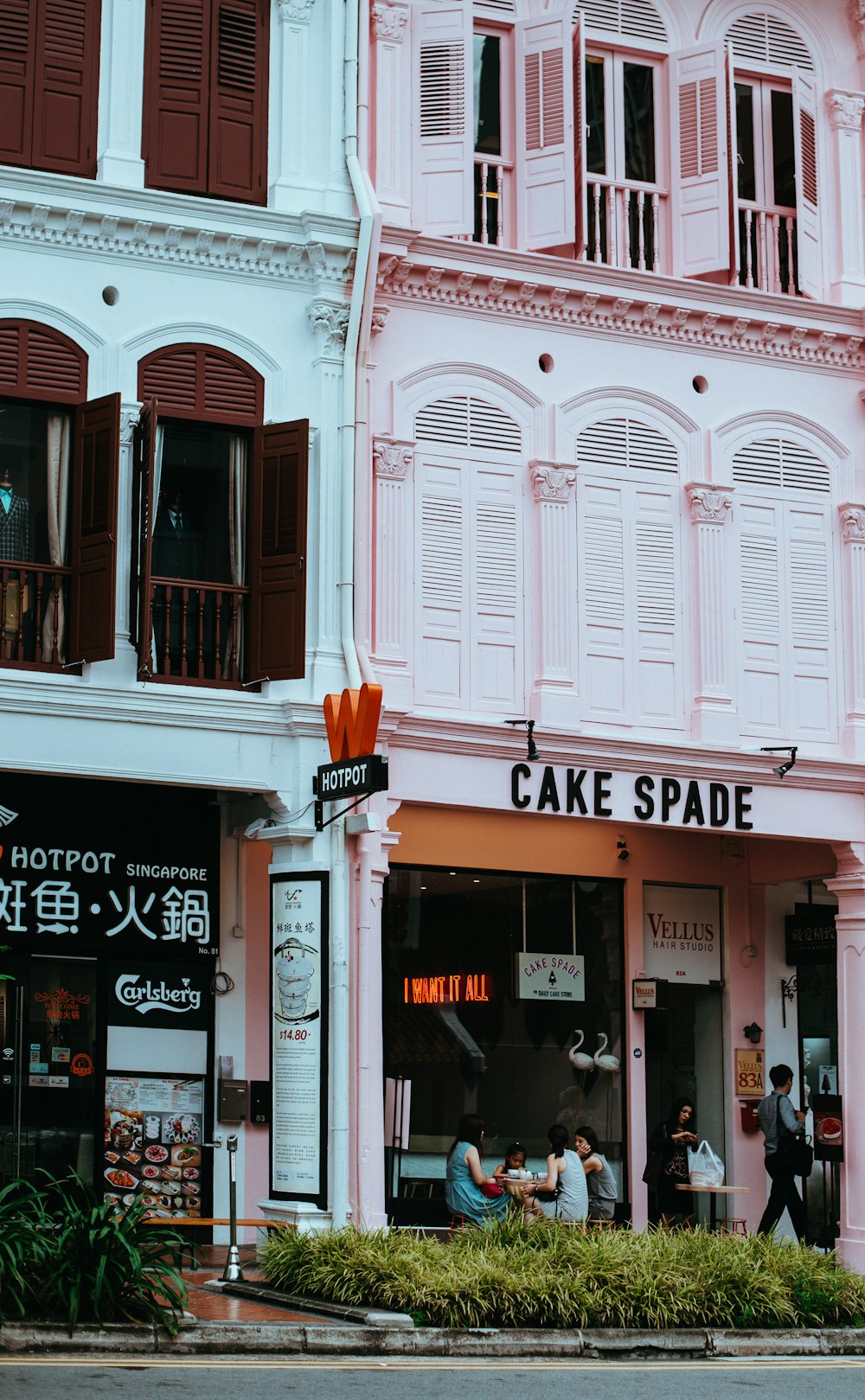 Cake Spade signage