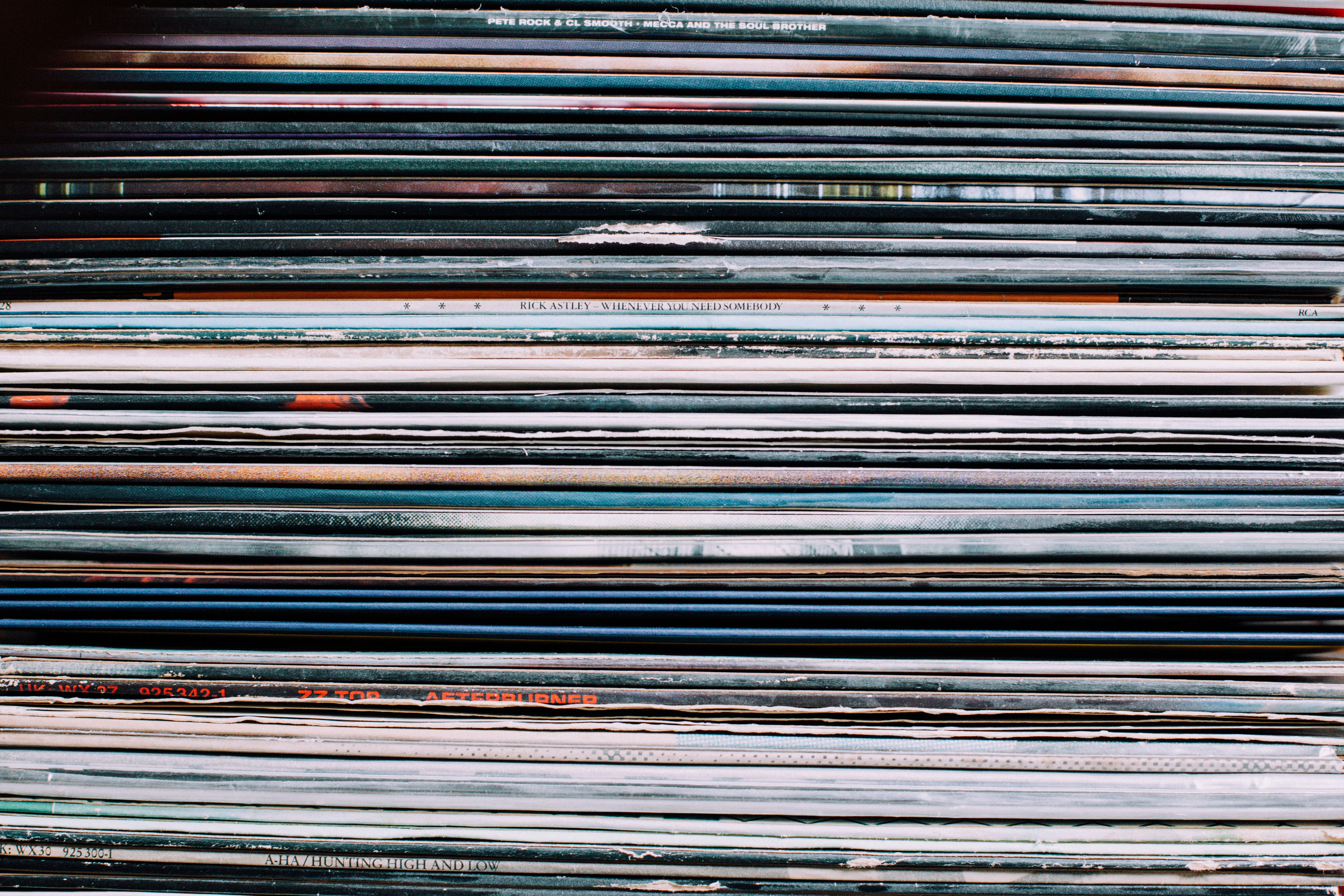 A background consisting of a stack of records in the city of Nancy, France