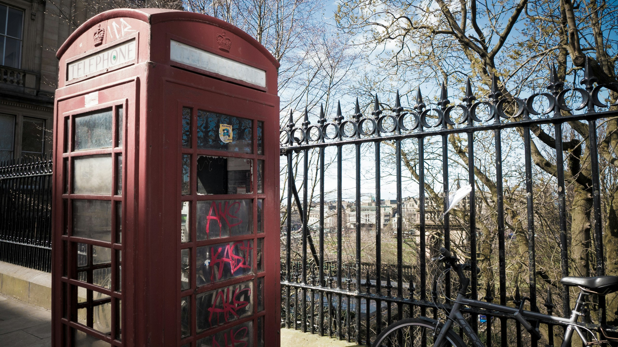 Free Unsplash photo from Charly Birdsinger