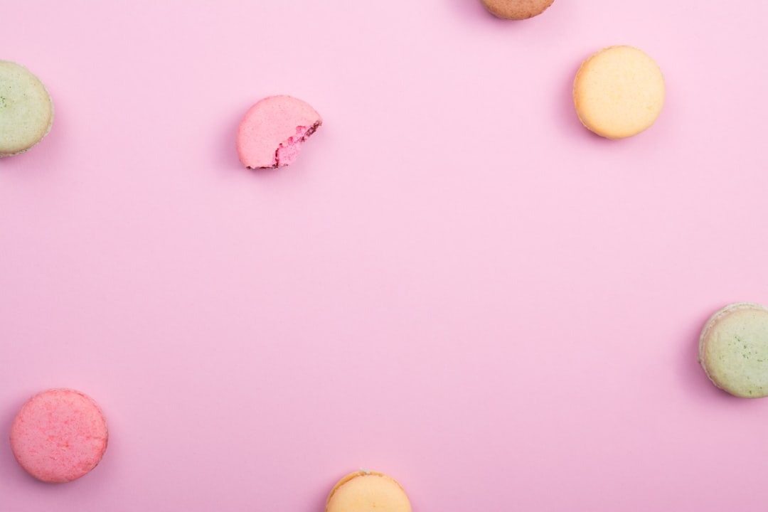 This image came out from a photoshoot with Easter on my mind. I just could not resist the pastel hues and who can not resist a macaron?