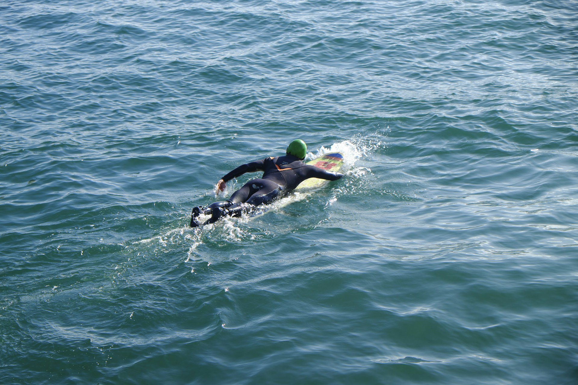 black and white bed linen