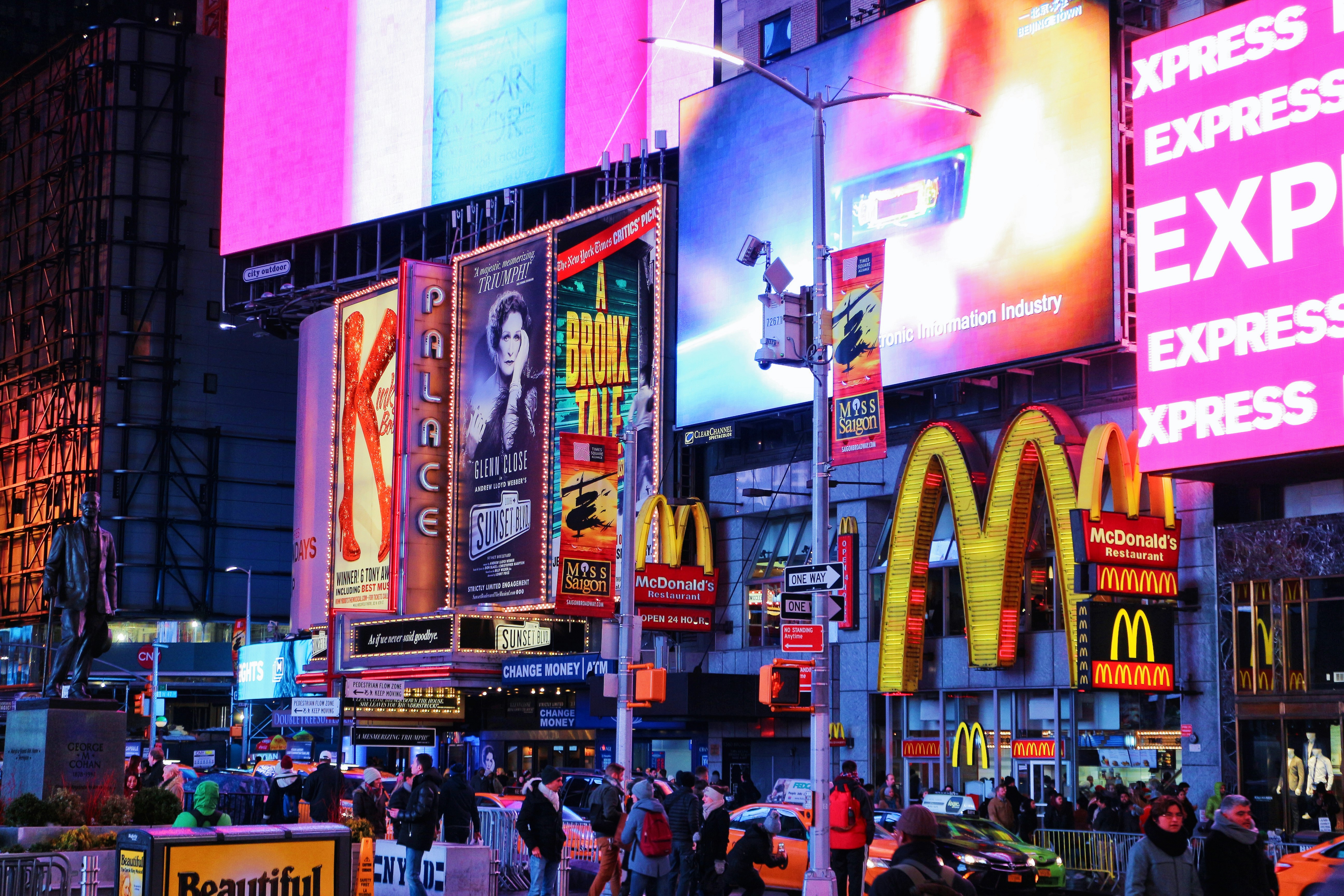 Free Unsplash photo from H 🌌