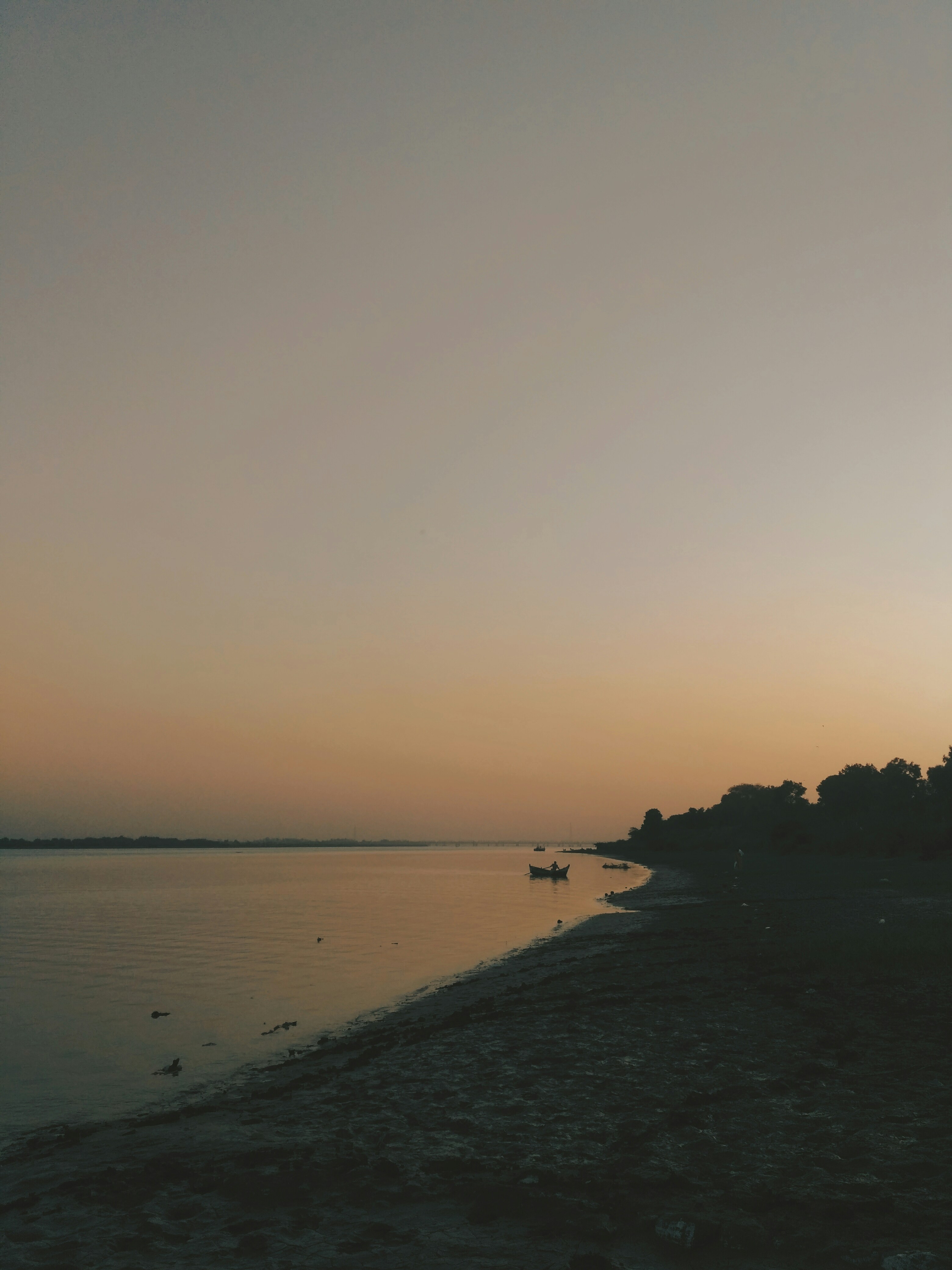 Free Unsplash photo from Meet Khut