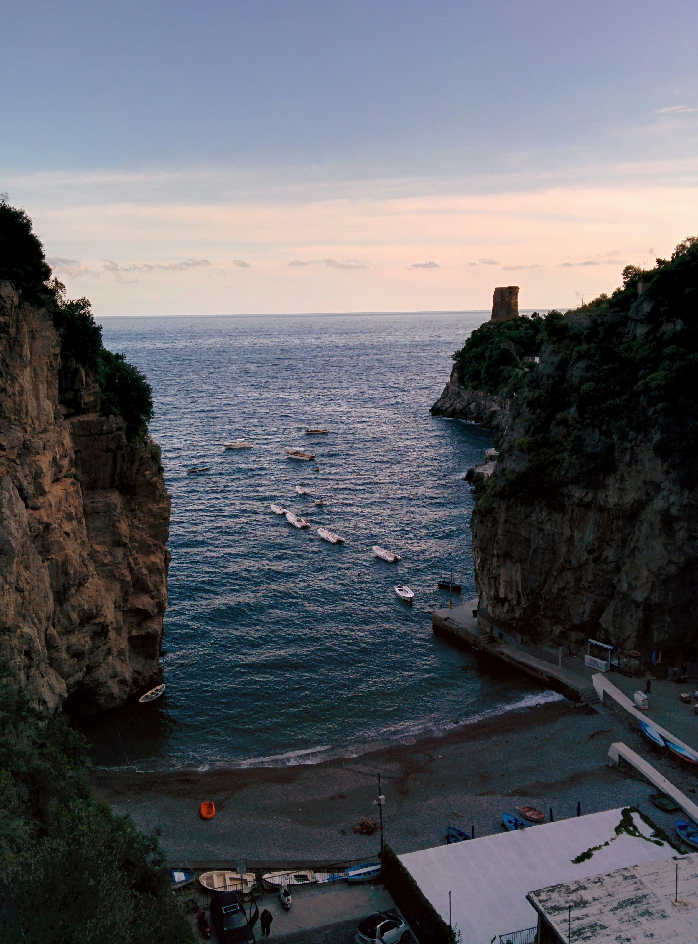 Free Unsplash photo from Wafi Hasab