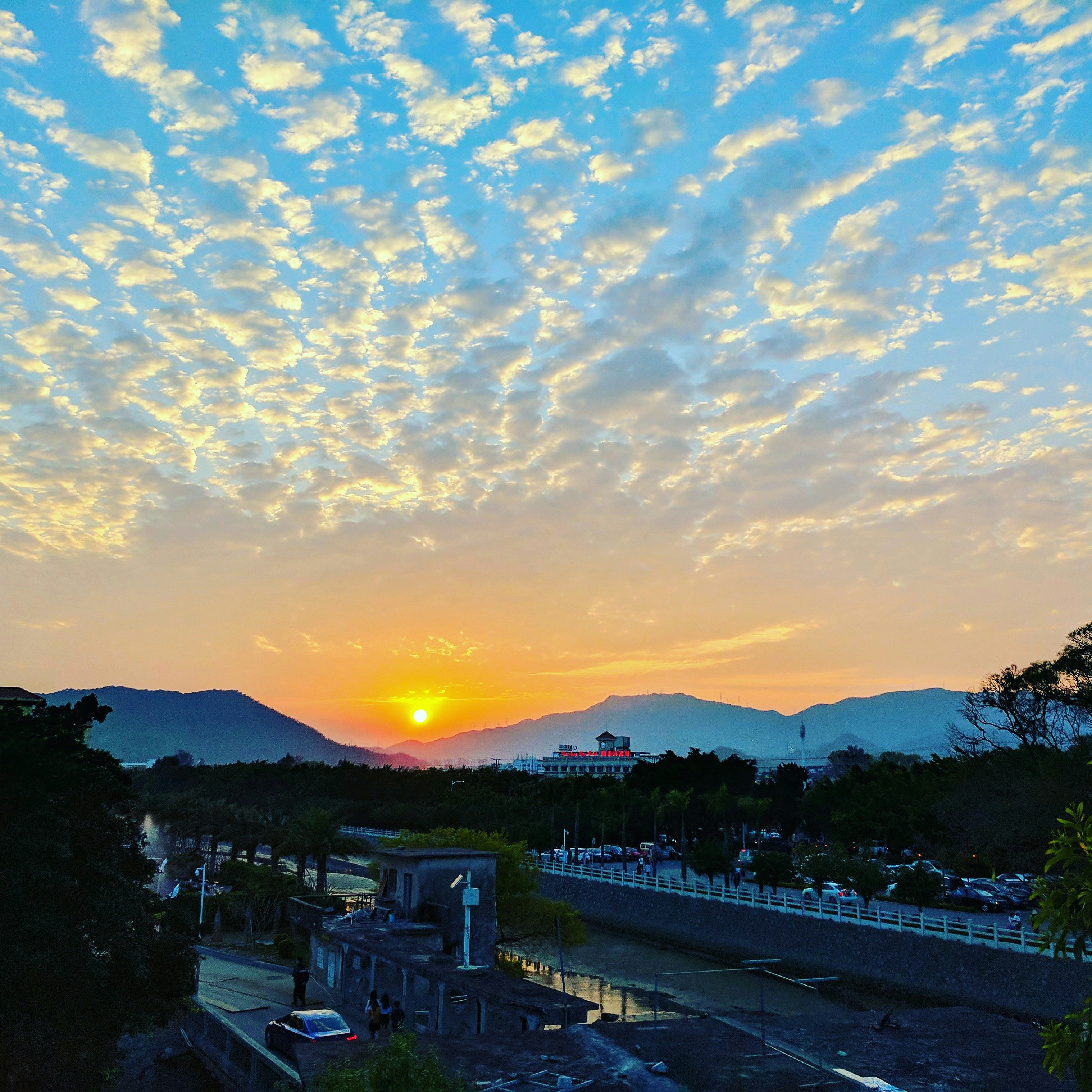 Free Unsplash photo from Kevin Yao