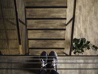 A side view of easystep attached securely to a staircase.