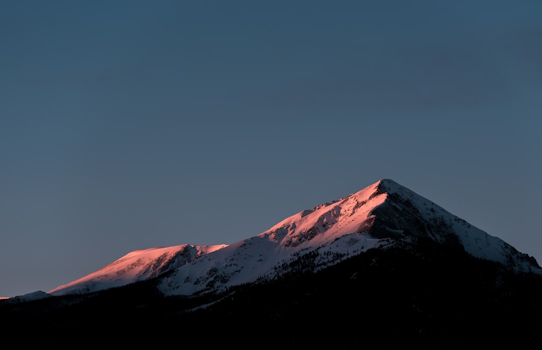 aerial photography of mountain at daytime