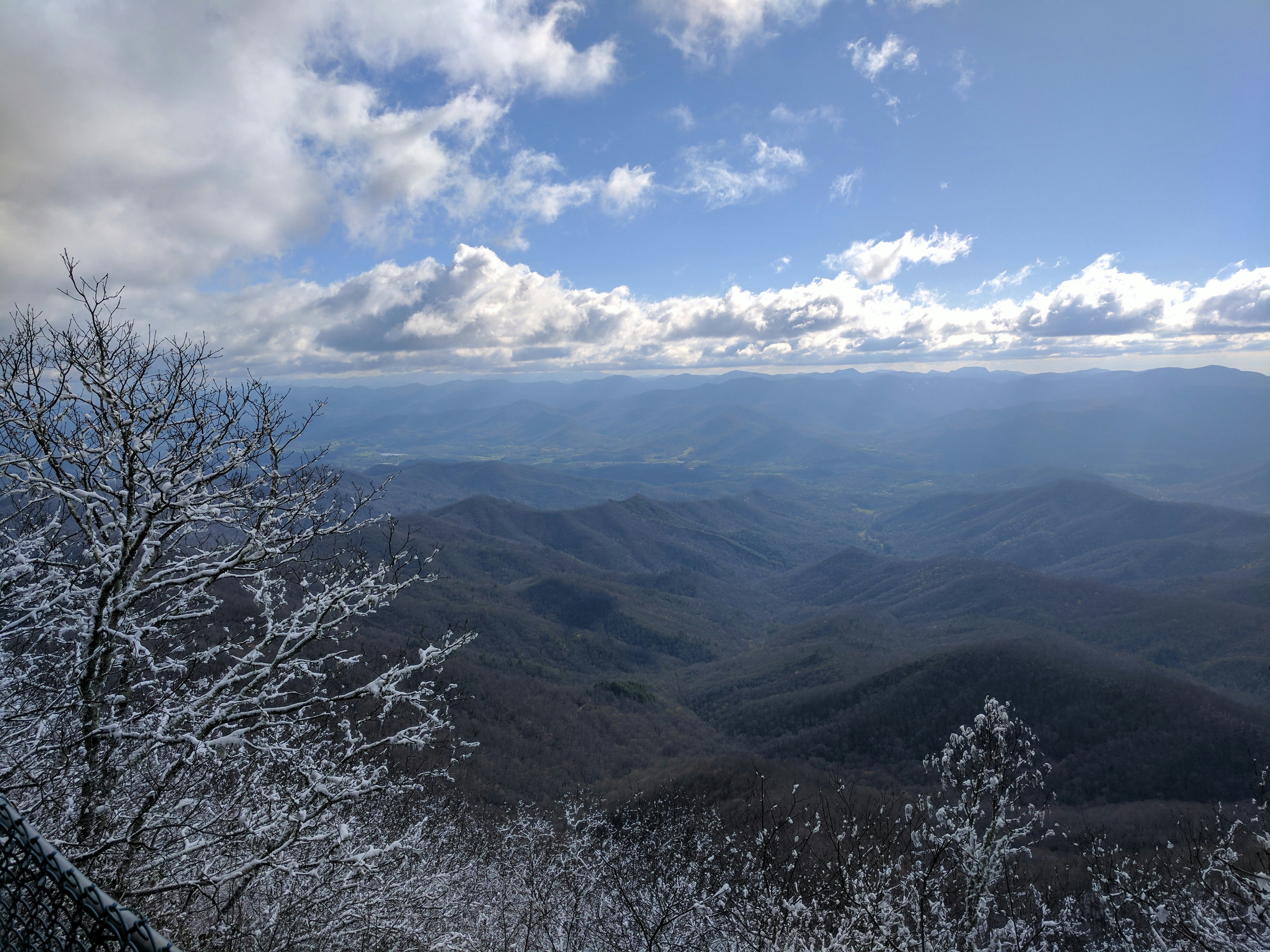 Free Unsplash photo from Gus Hoover