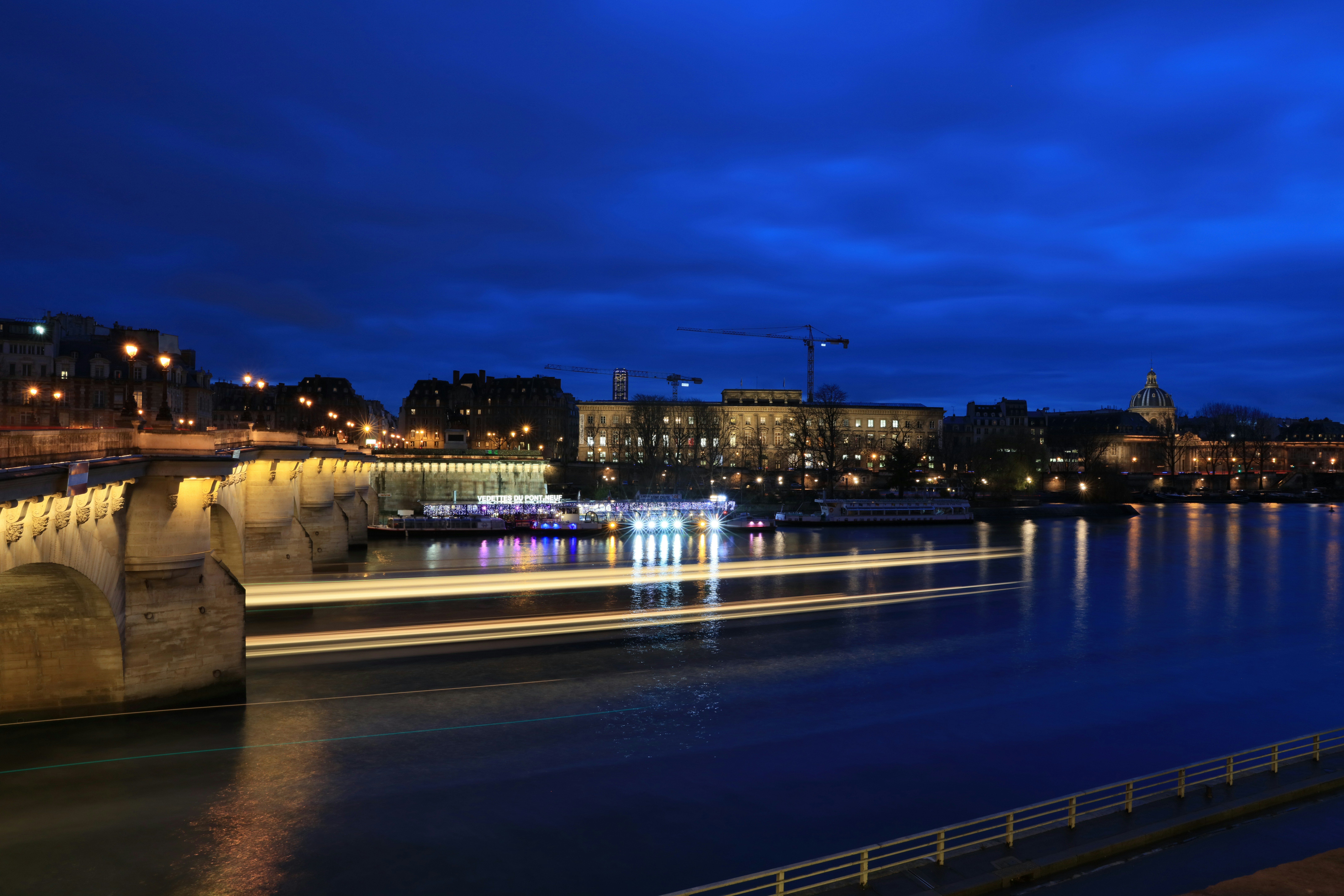 Free Unsplash photo from vince chode