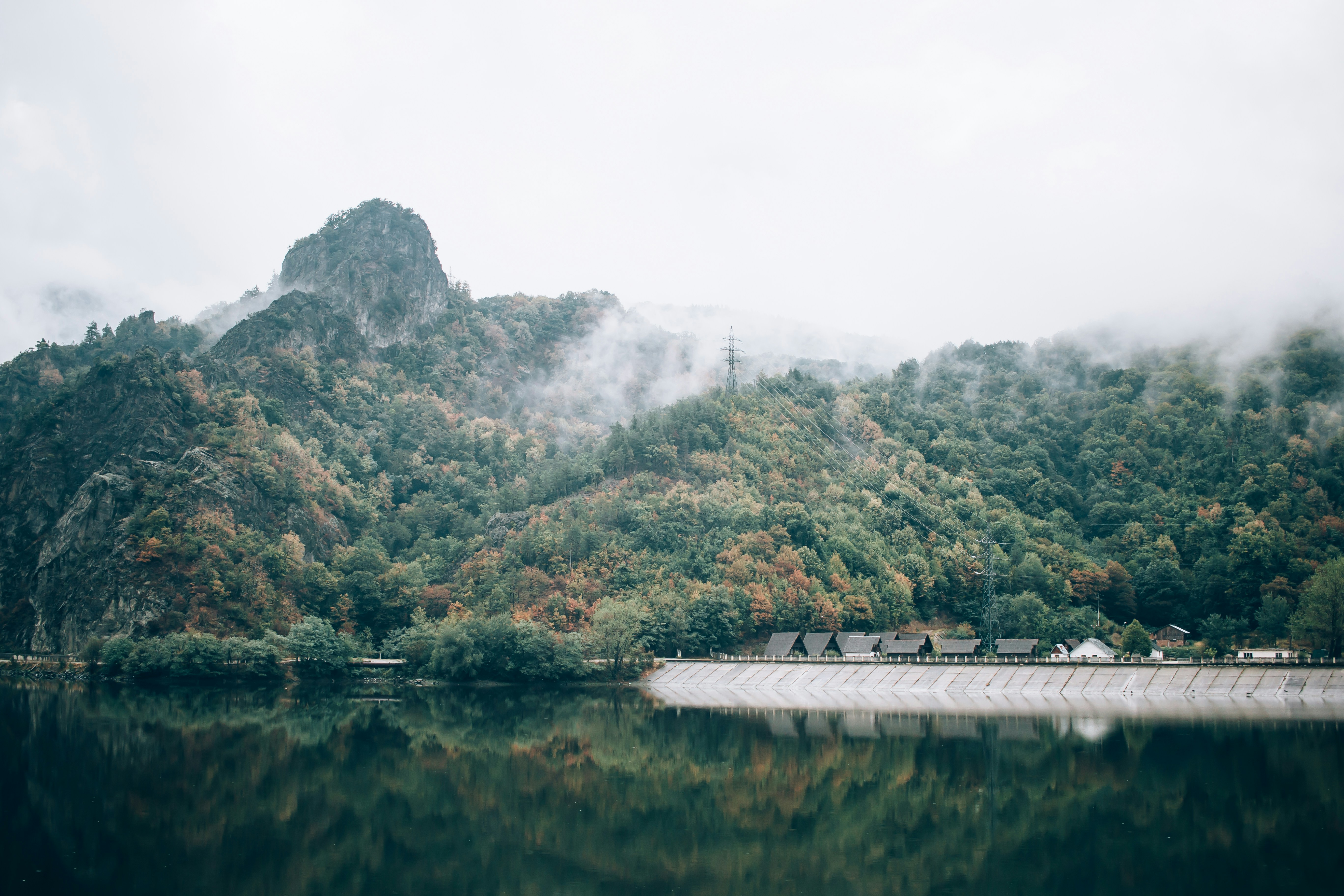 Free Unsplash photo from Richard Lock