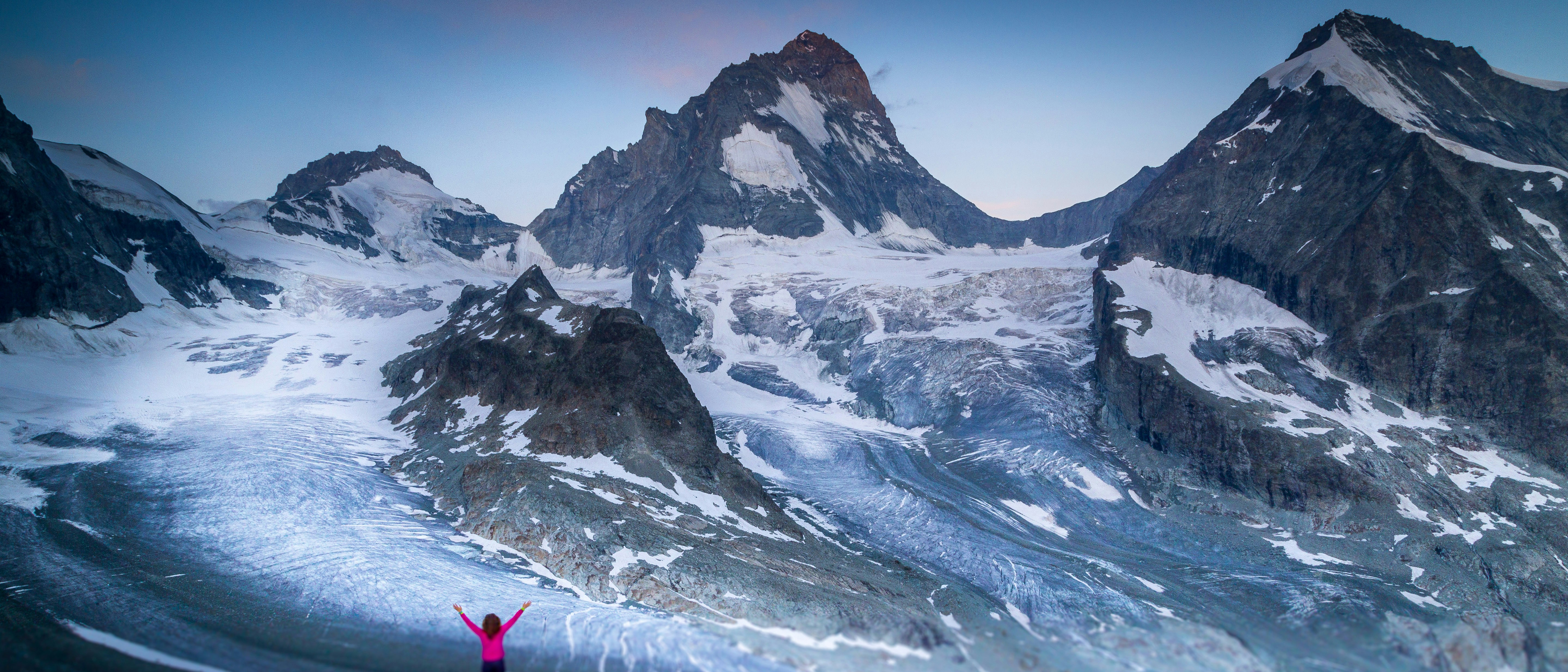 Free Unsplash photo from Alex Guillaume