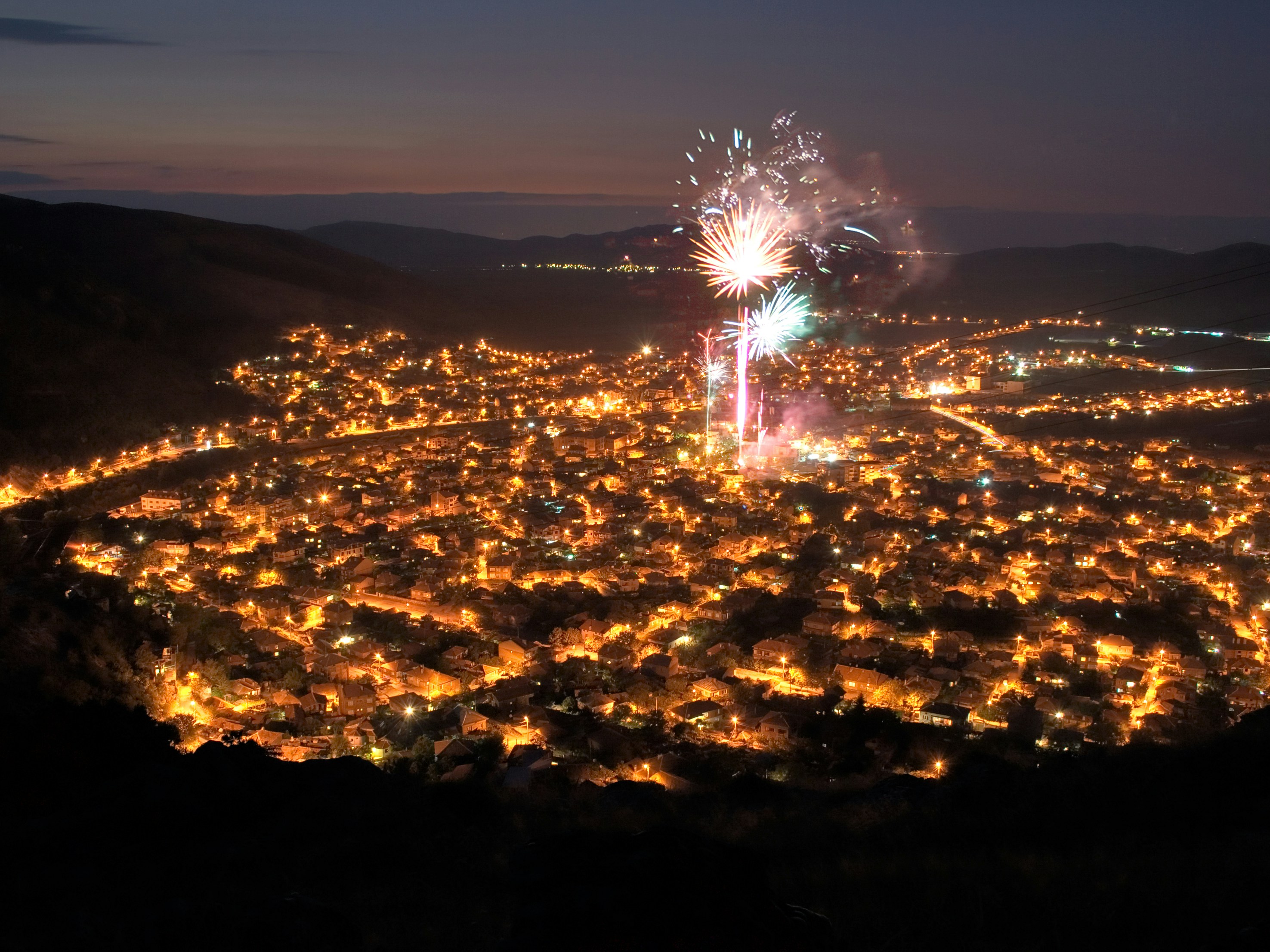 Free Unsplash photo from Hilmi Masrafchi