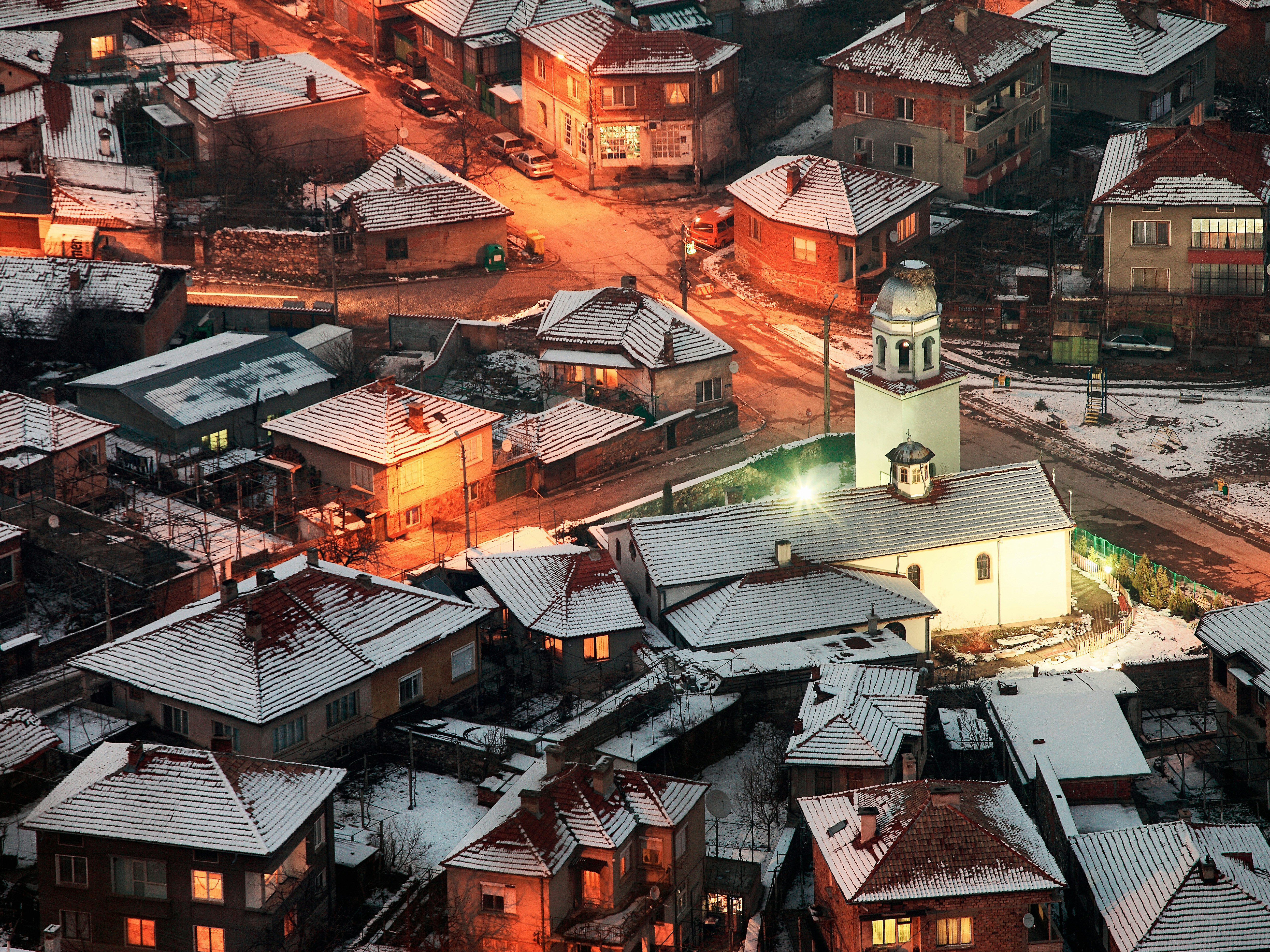 Free Unsplash photo from Hilmi Masrafchi