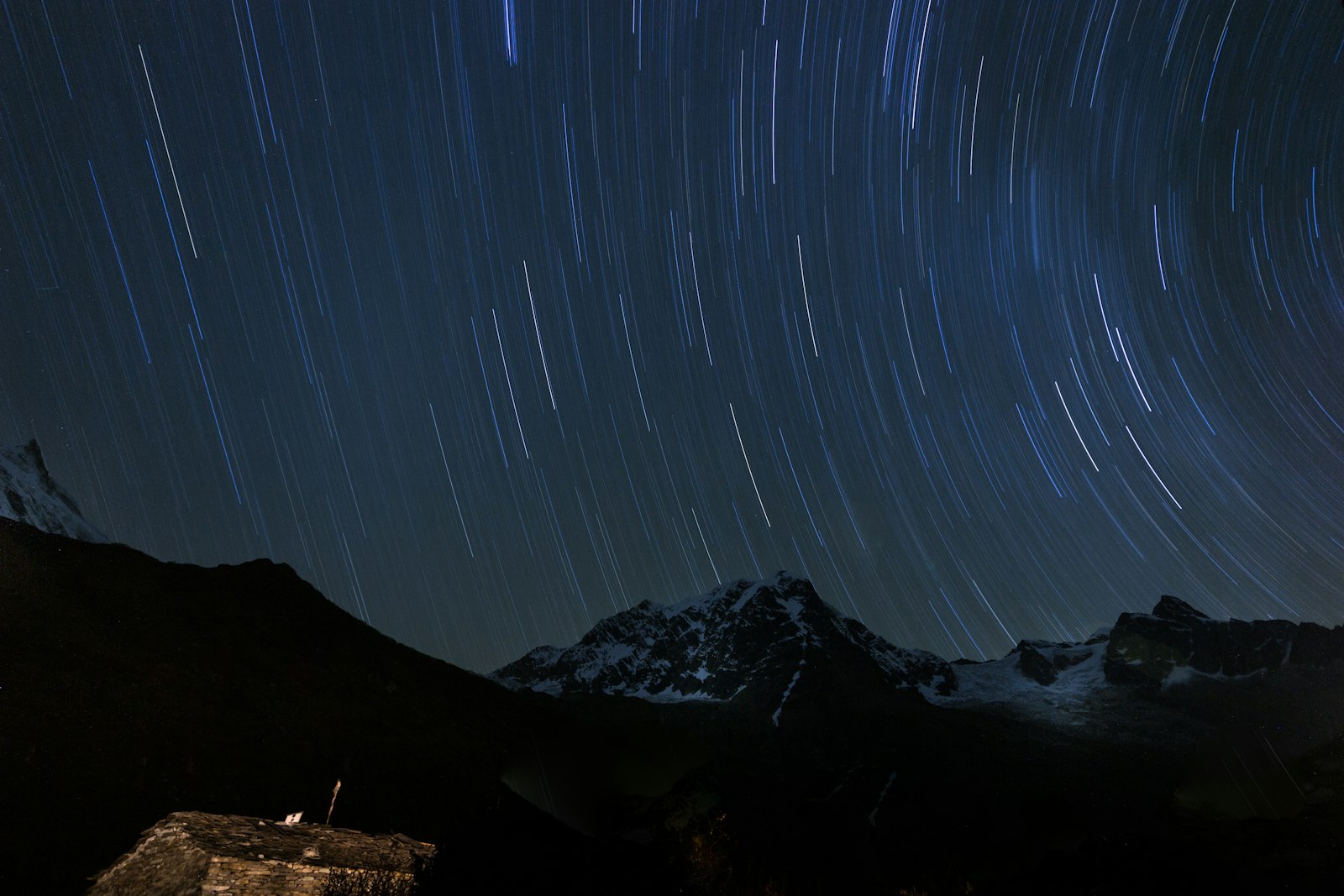 Sigma 10-20mm F4-5.6 EX DC HSM sample photo. Mountains under starry night photography
