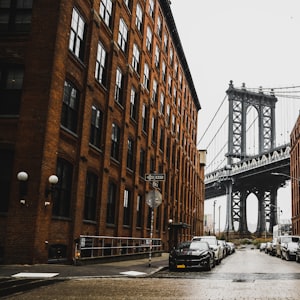 Manhattan through Dumbo