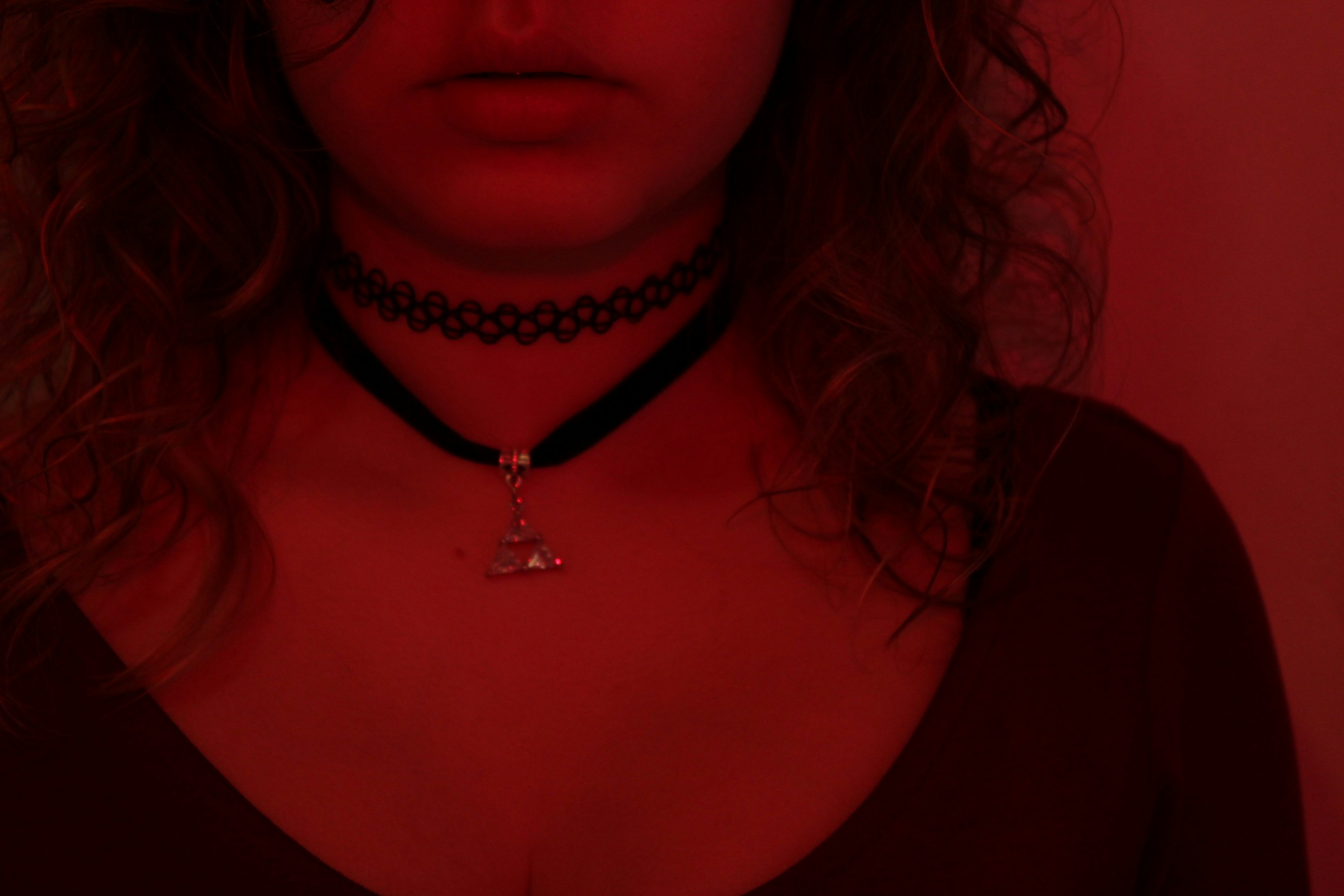 Free Unsplash photo from Maria Victoria Ascensión  cuartero flores