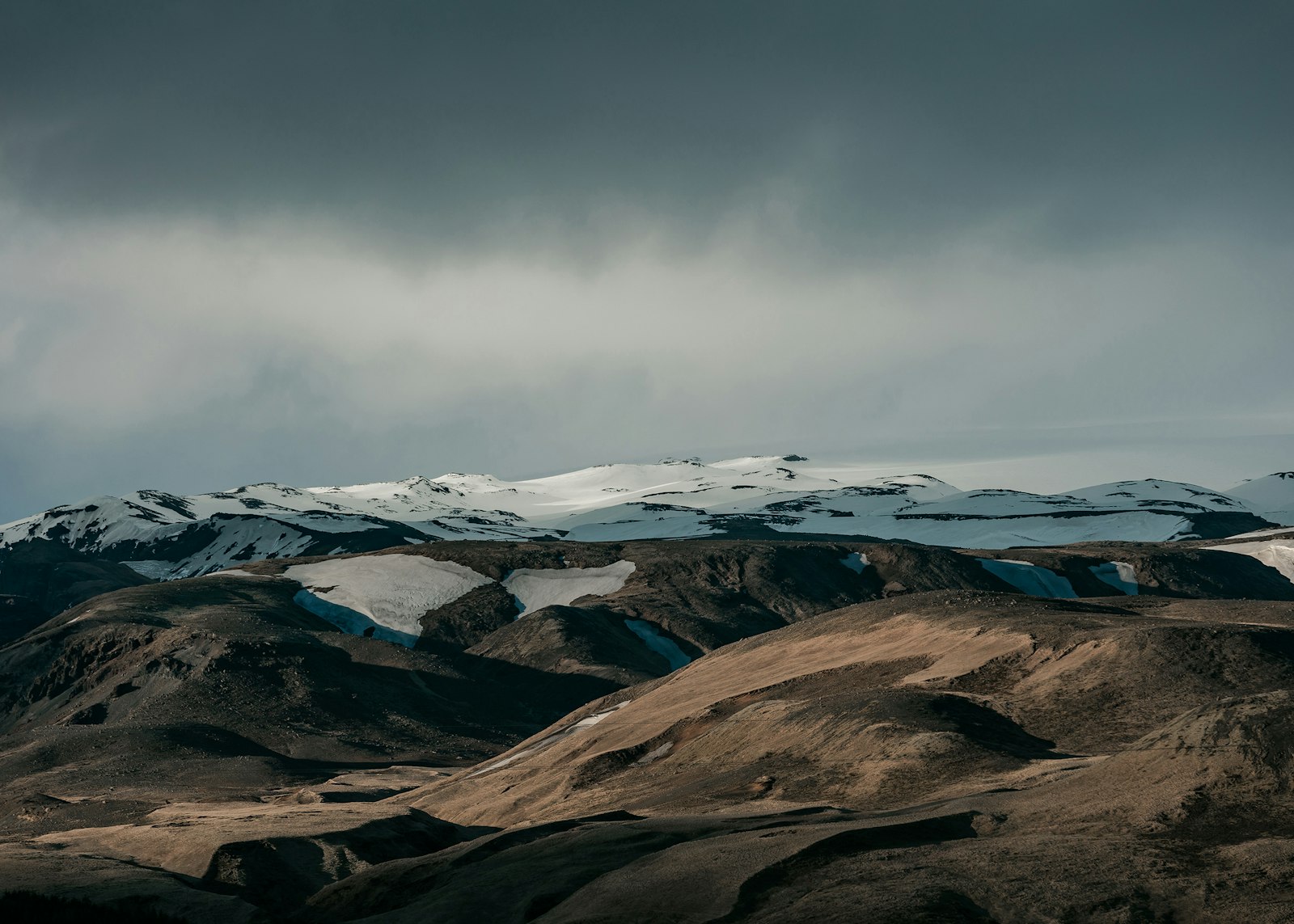 Canon EOS 5DS R + Canon EF 70-200mm F2.8L IS II USM sample photo. Snow capped mountain under photography