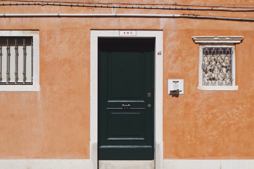 Green Door Pictures Download Free Images On Unsplash