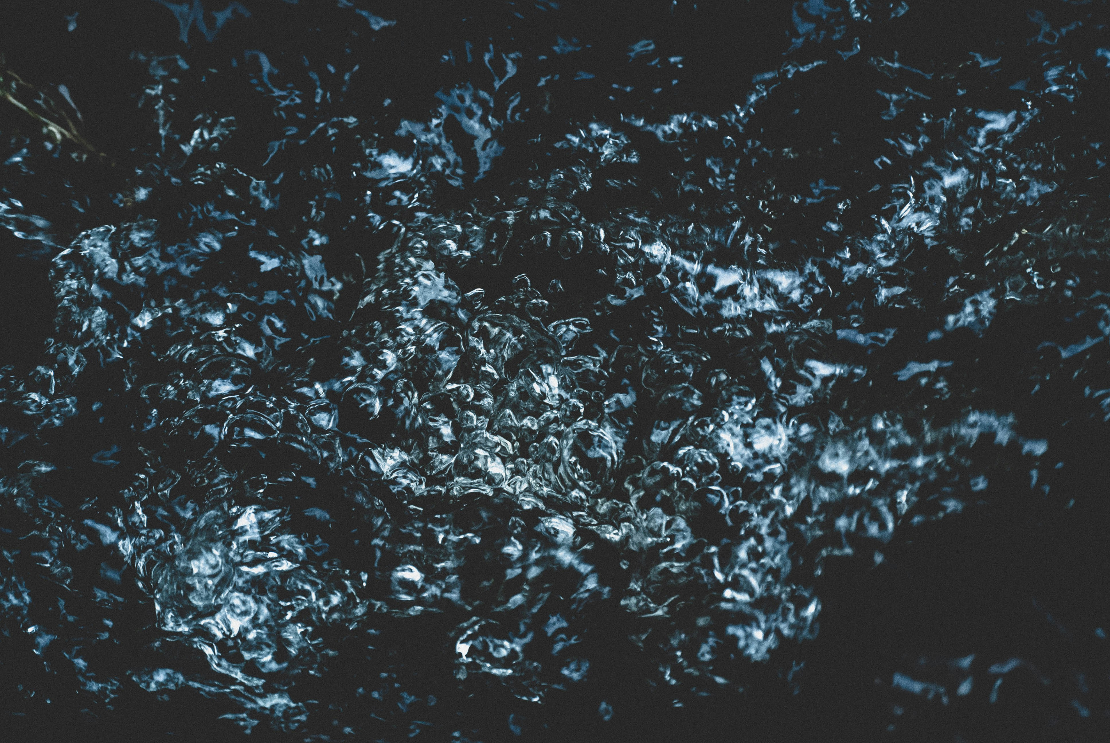 Featured image of post Aesthetic Dark Water Wallpaper Blue ice water live wallpaper