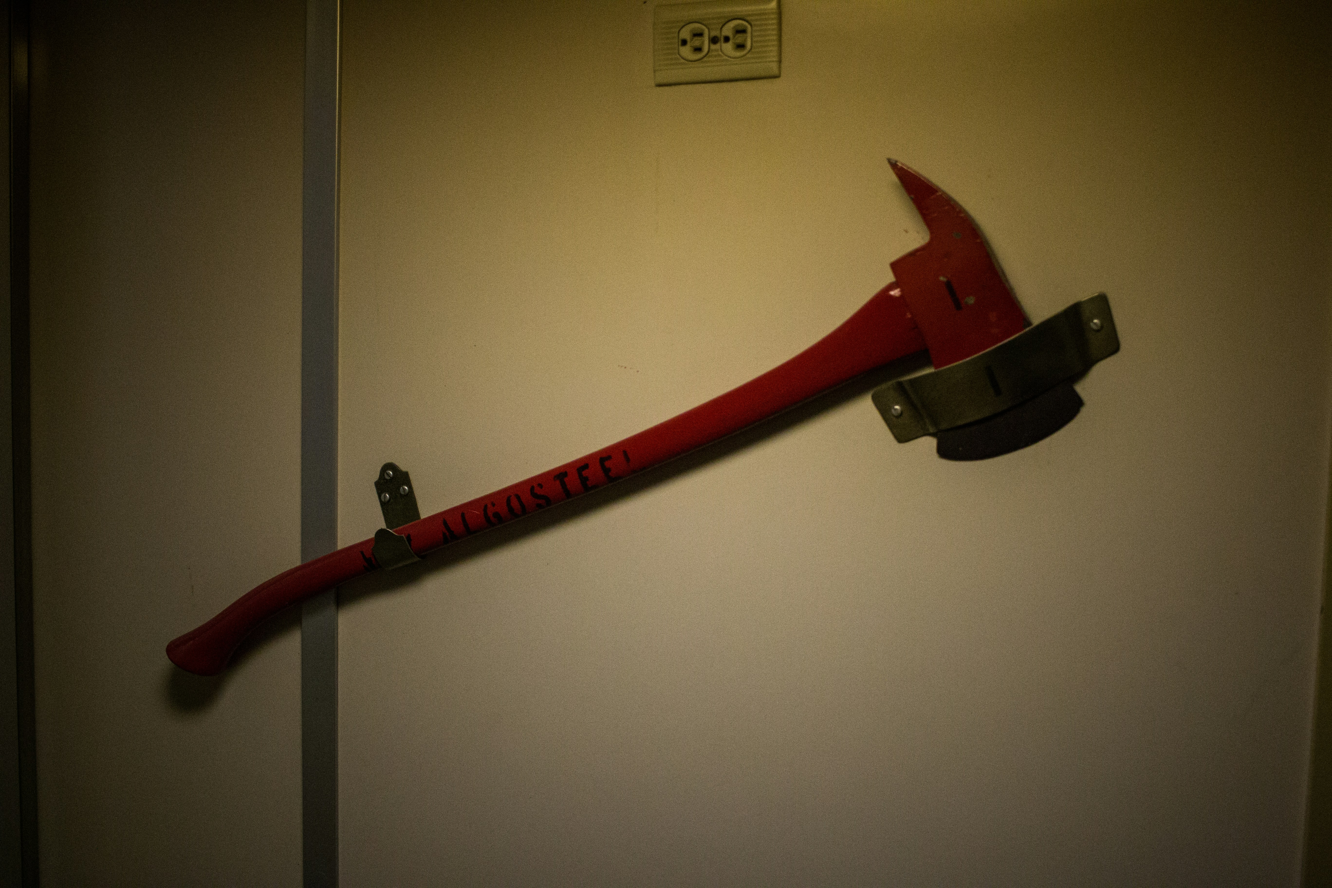 Free Unsplash photo from Dylan McLeod