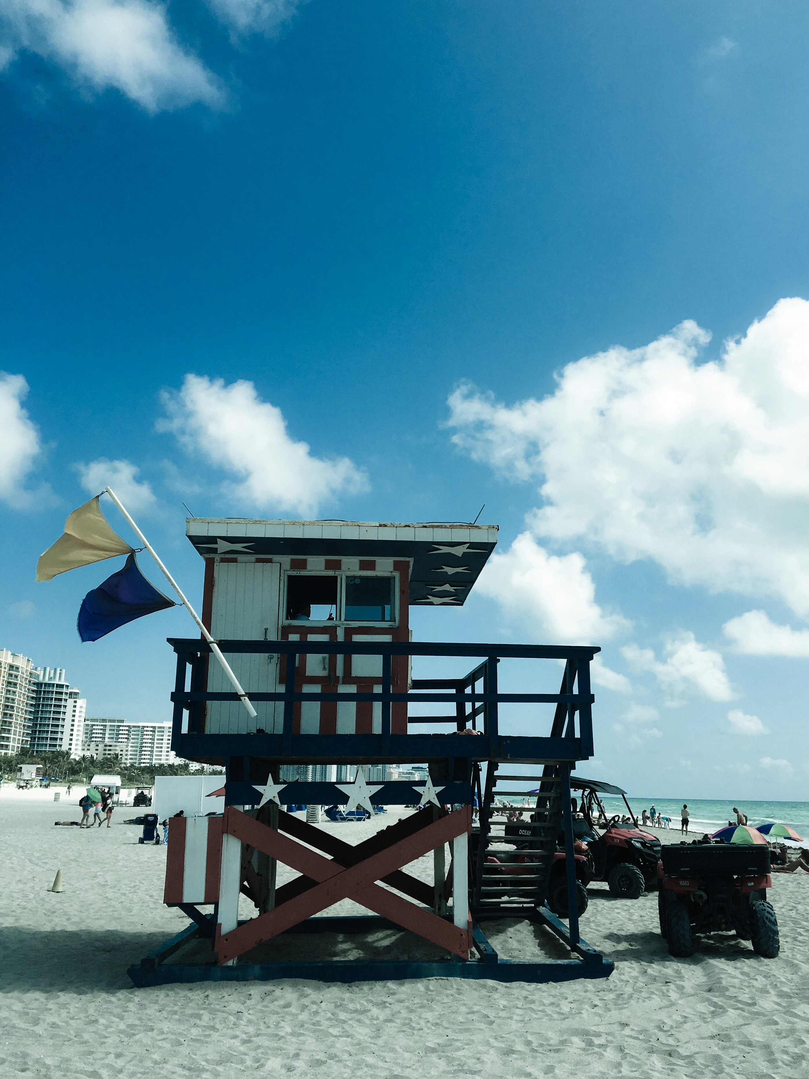 Free Unsplash photo from Sebastian Aenishanslins