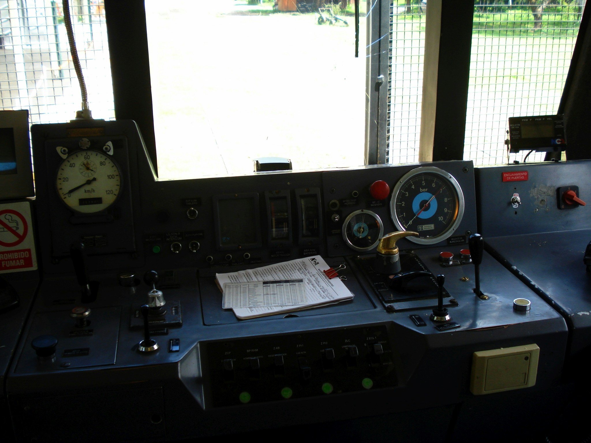 Free Unsplash photo from Alejandro Lazcano