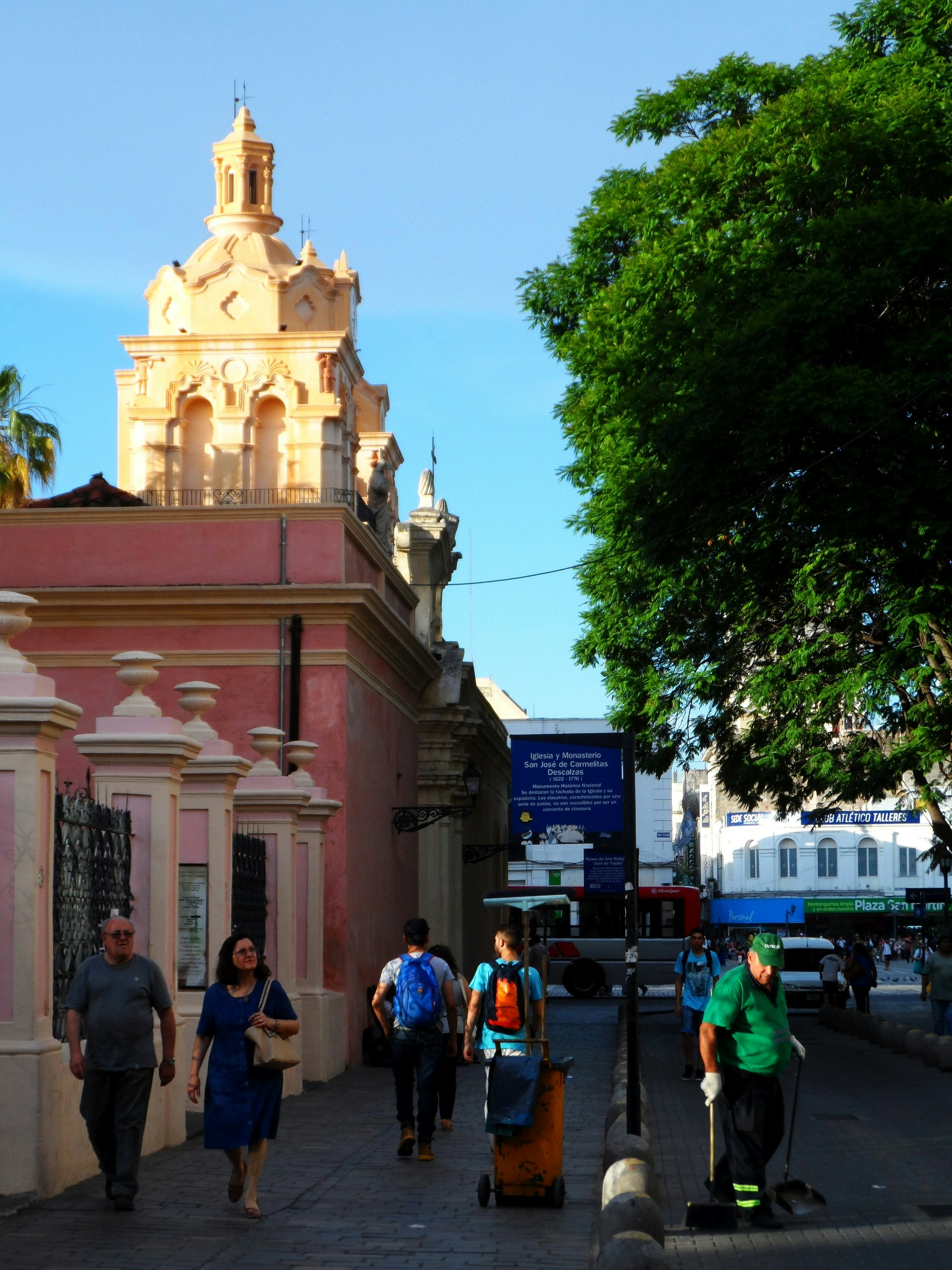 Free Unsplash photo from Alejandro Lazcano