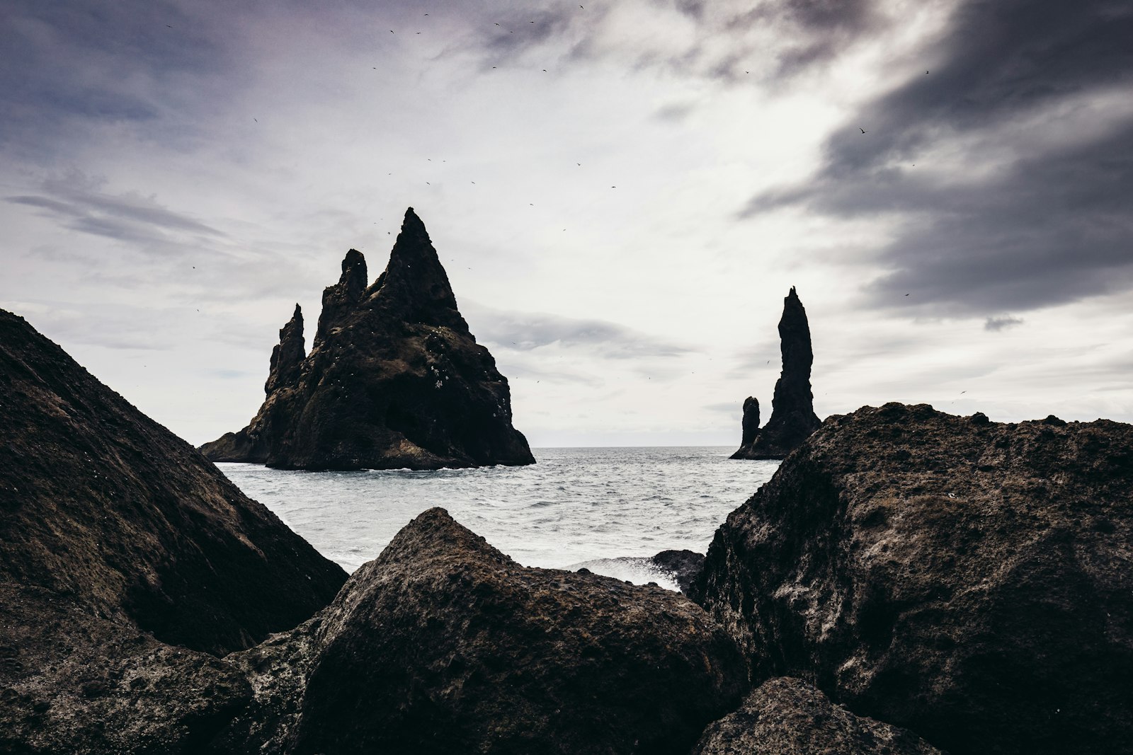 Canon EOS 5D Mark IV + Canon EF 16-35mm F4L IS USM sample photo. Black isle under cloudy photography