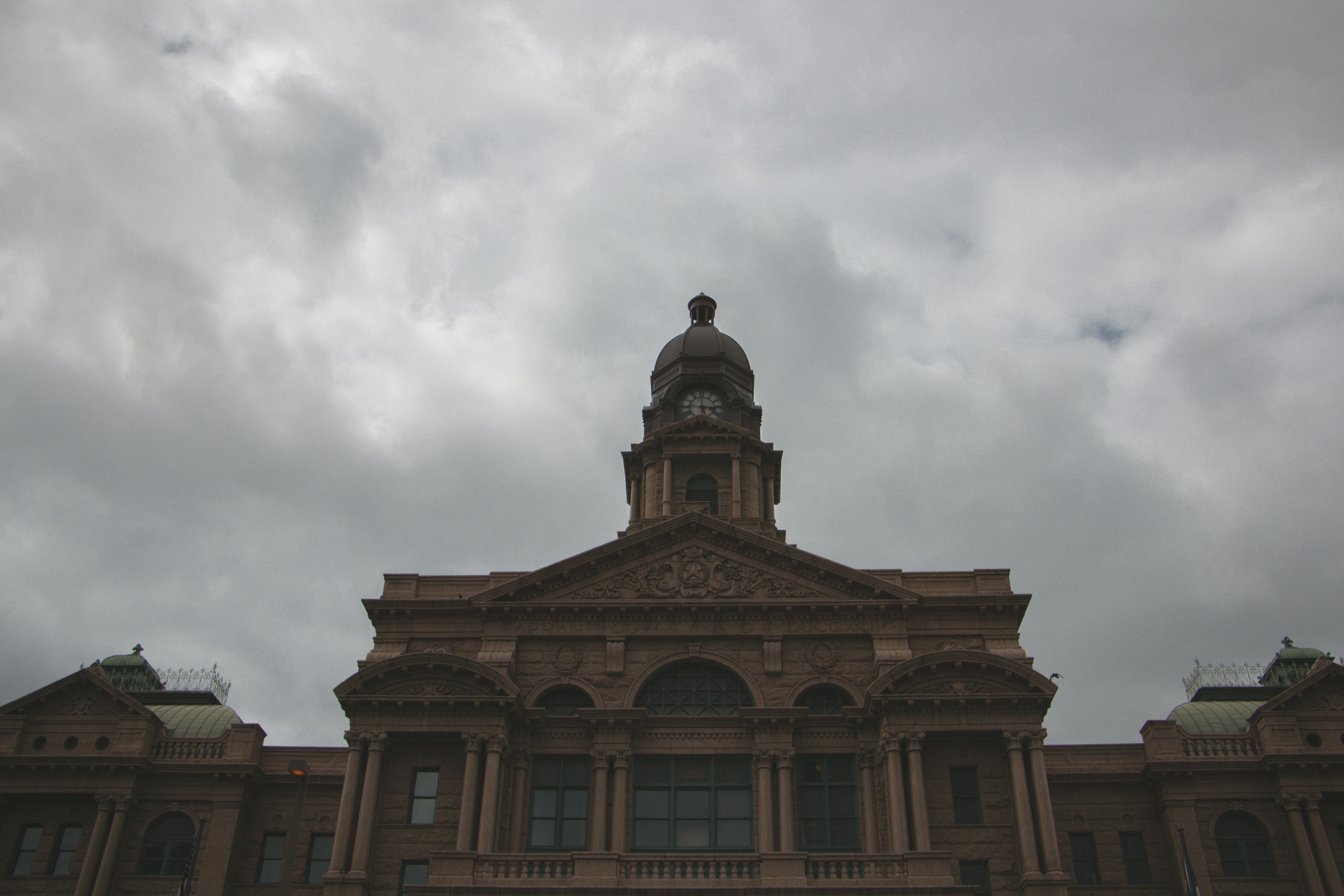 Free Unsplash photo from Víctor Hugo