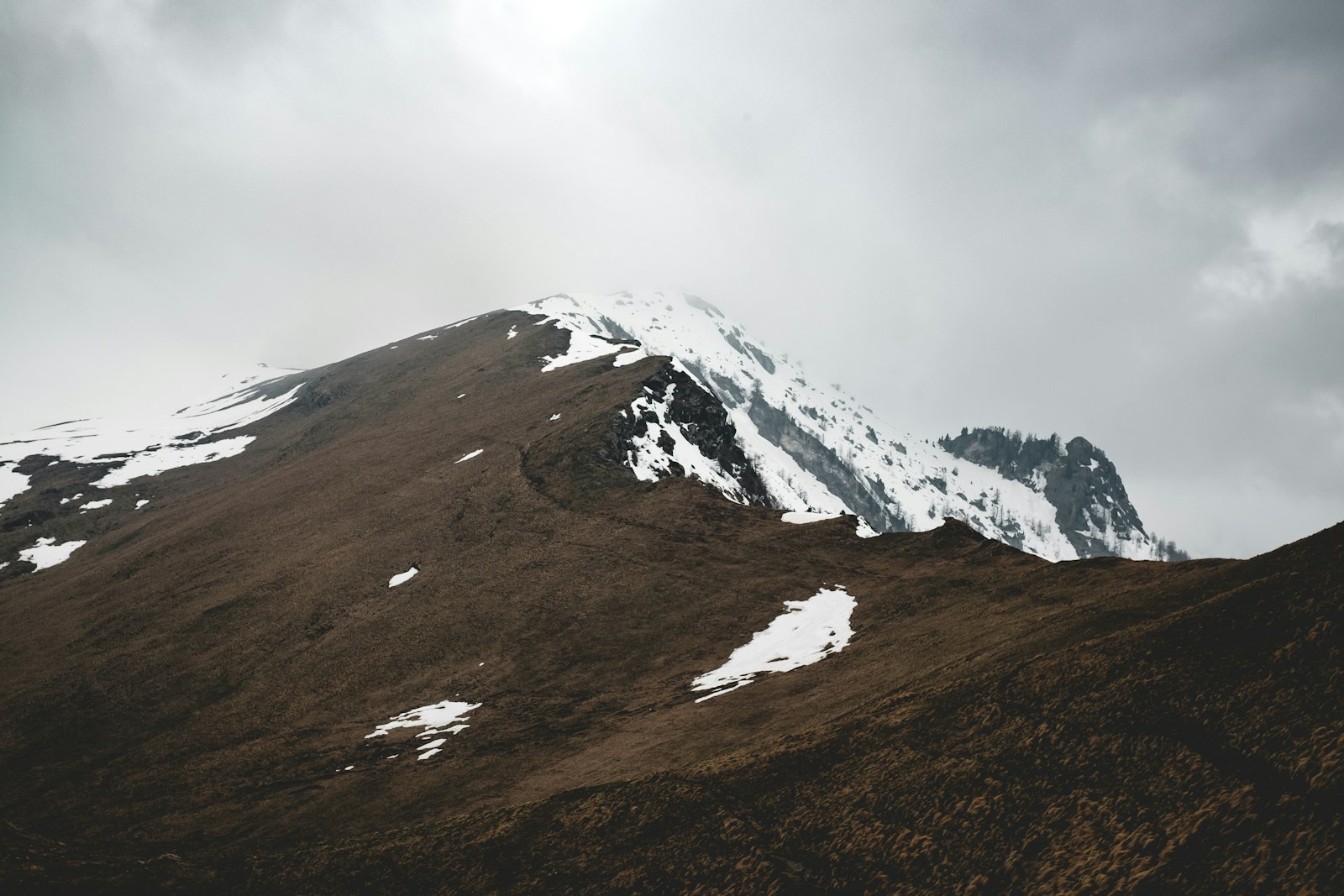 Fujifilm X-E2 + Fujifilm XF 35mm F1.4 R sample photo. Landscape photo of mountain photography