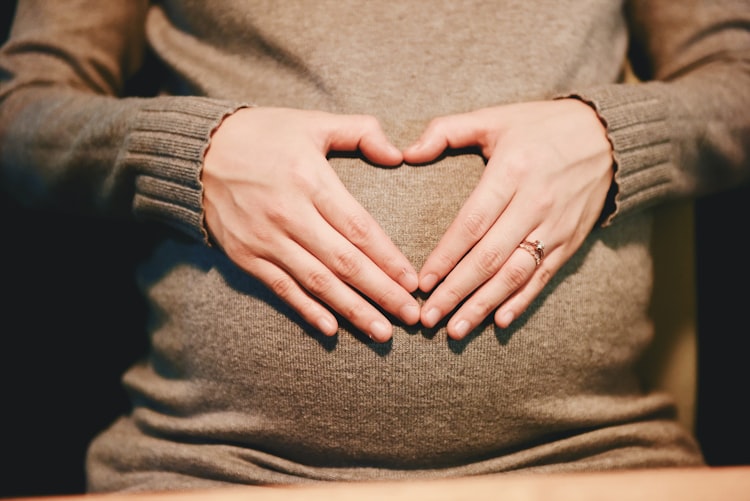 Așteptarea sacră - Program de suport terapeutic în sarcină