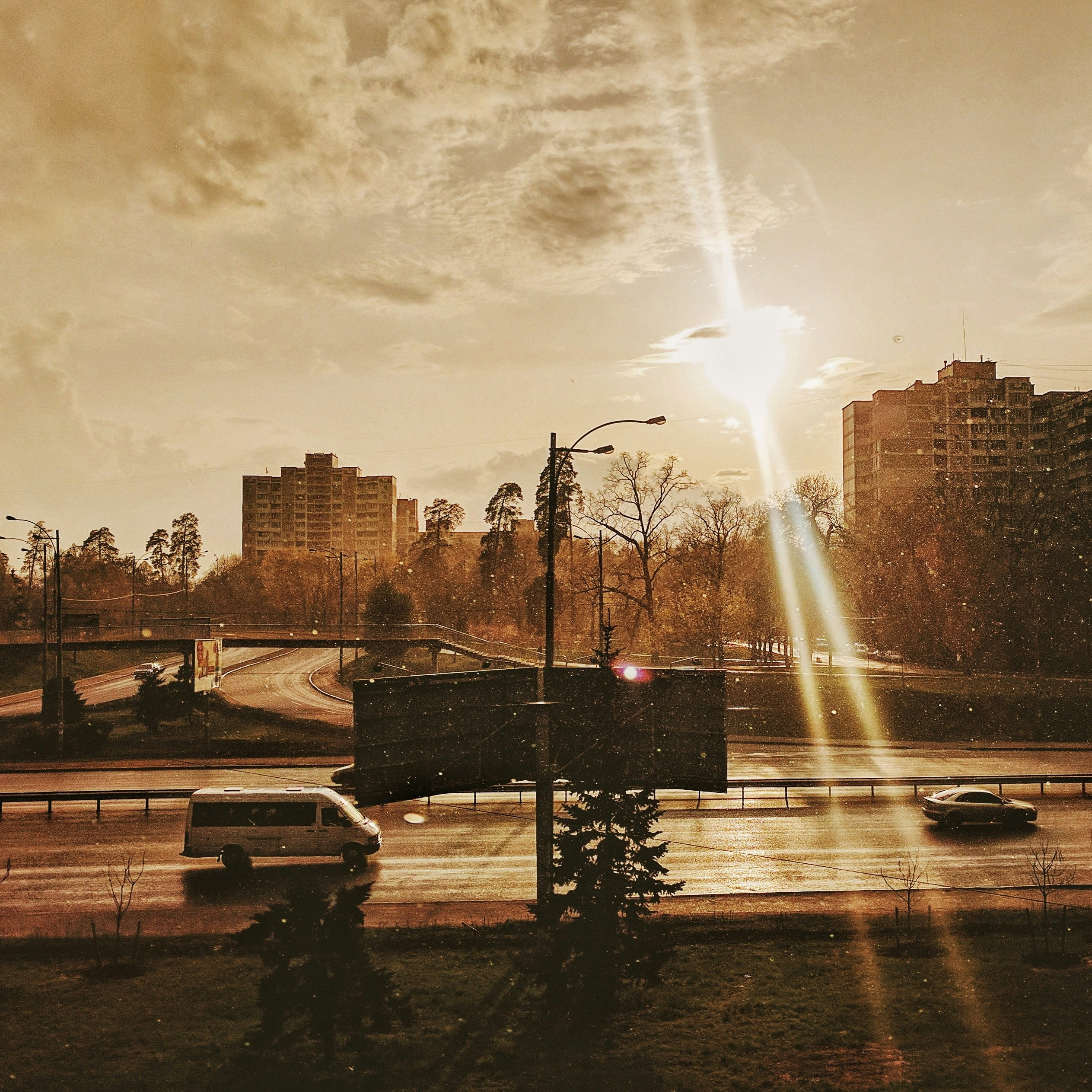 Free Unsplash photo from Vlad Pyatigor