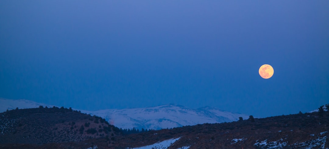 Восход луны в марте. Луна с закатом Улан-Удэ.