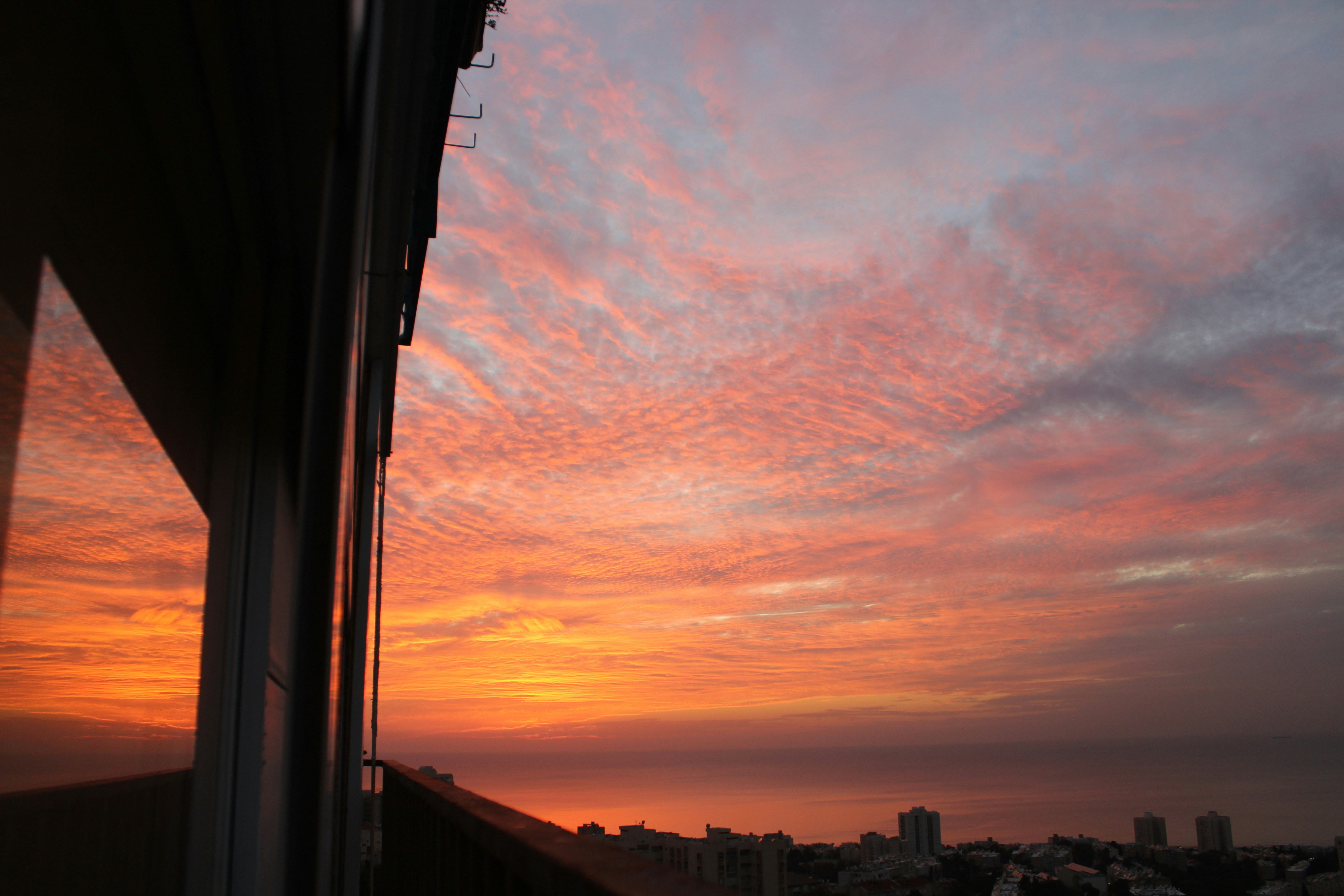 Free Unsplash photo from Elena McC